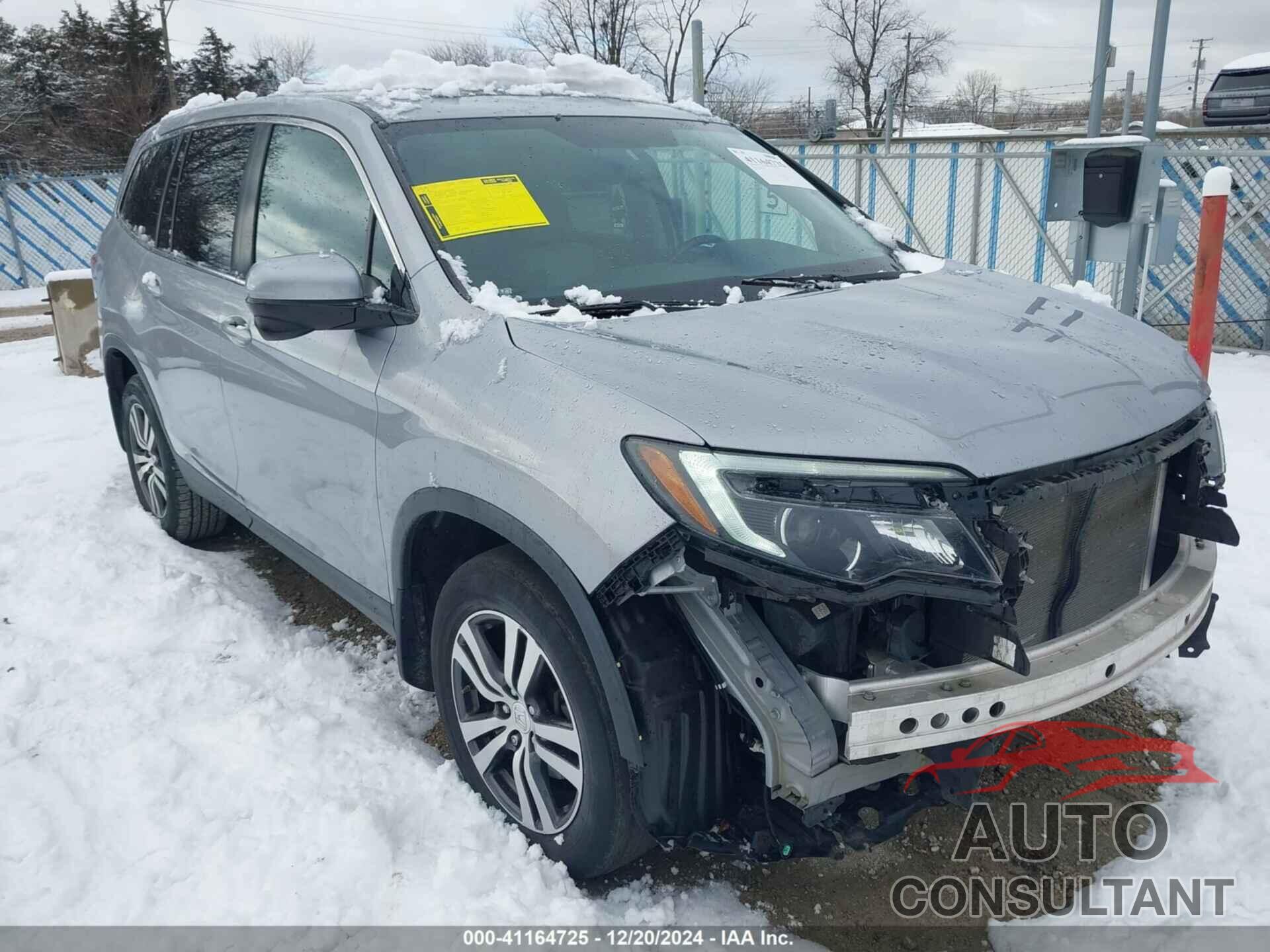 HONDA PILOT 2017 - 5FNYF6H54HB103634