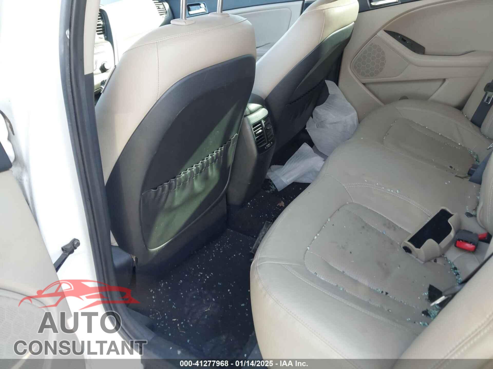 KIA OPTIMA 2011 - KNAGN4A60B5163017