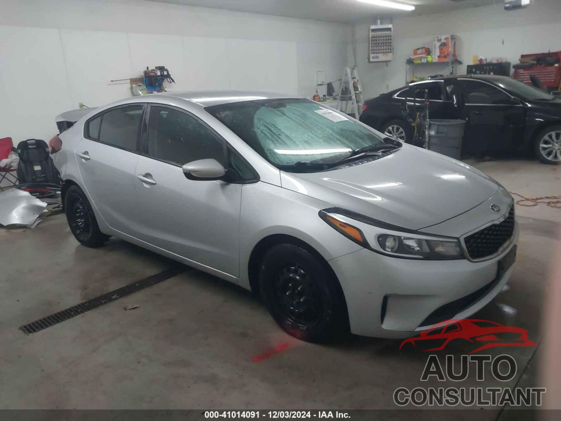 KIA FORTE 2018 - 3KPFK4A78JE218770