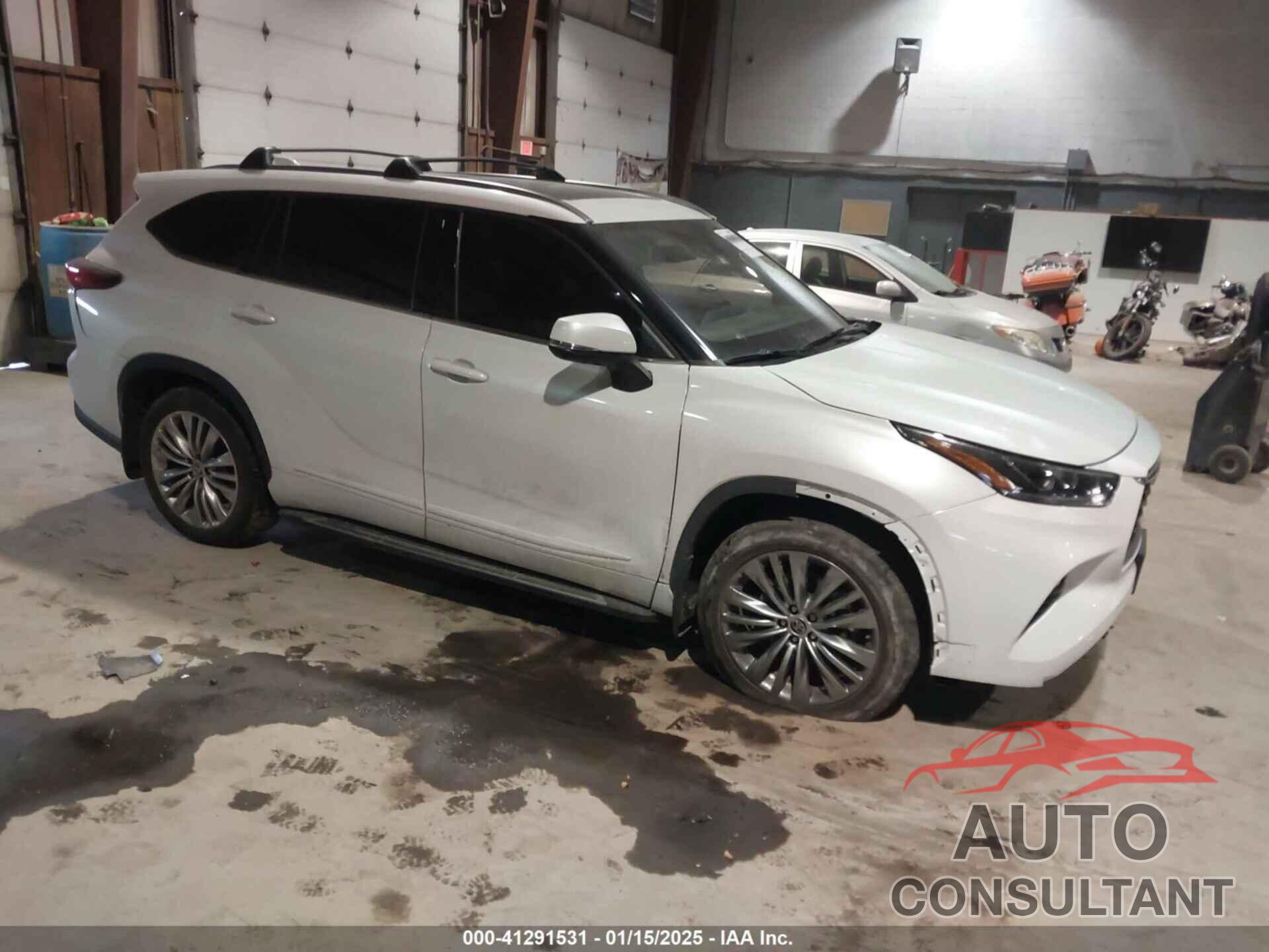 TOYOTA HIGHLANDER 2022 - 5TDFZRBH6NS192150
