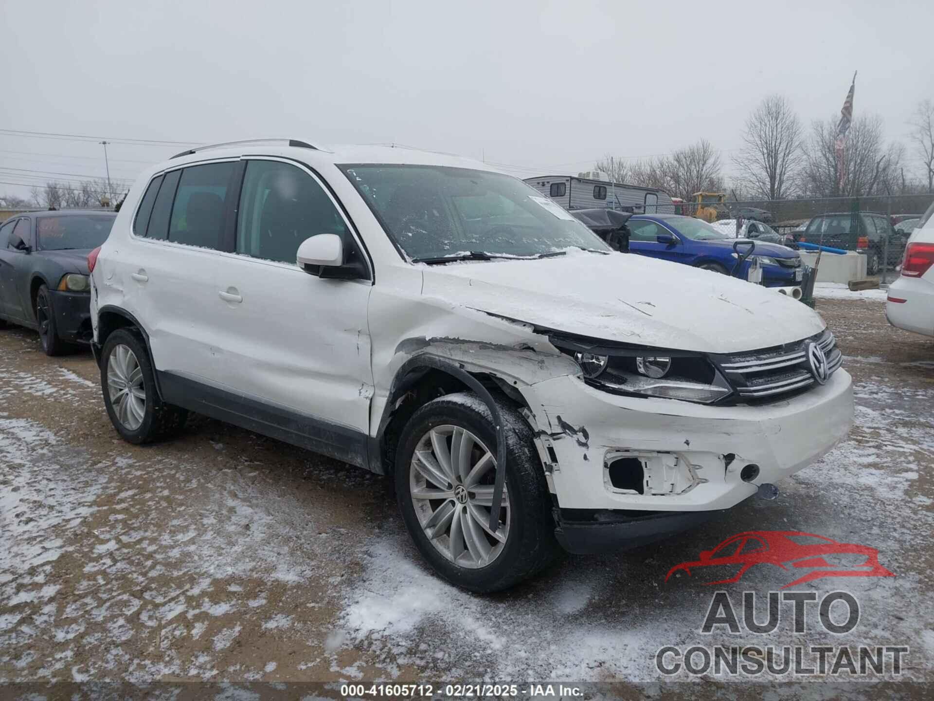 VOLKSWAGEN TIGUAN 2012 - WVGBV7AX3CW539529