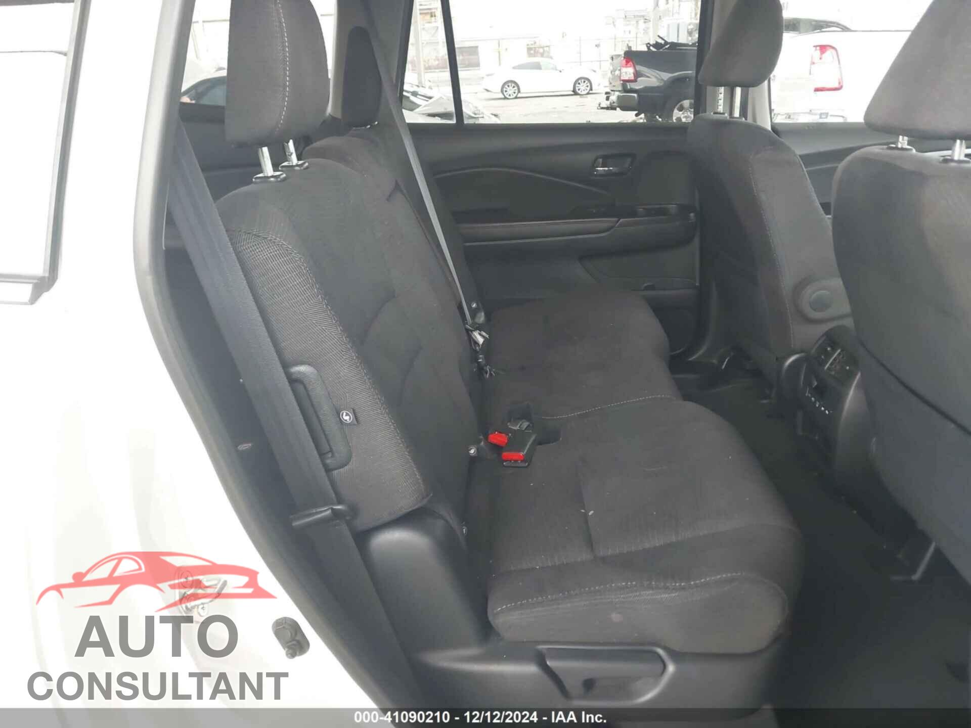 HONDA PILOT 2017 - 5FNYF5H40HB009252