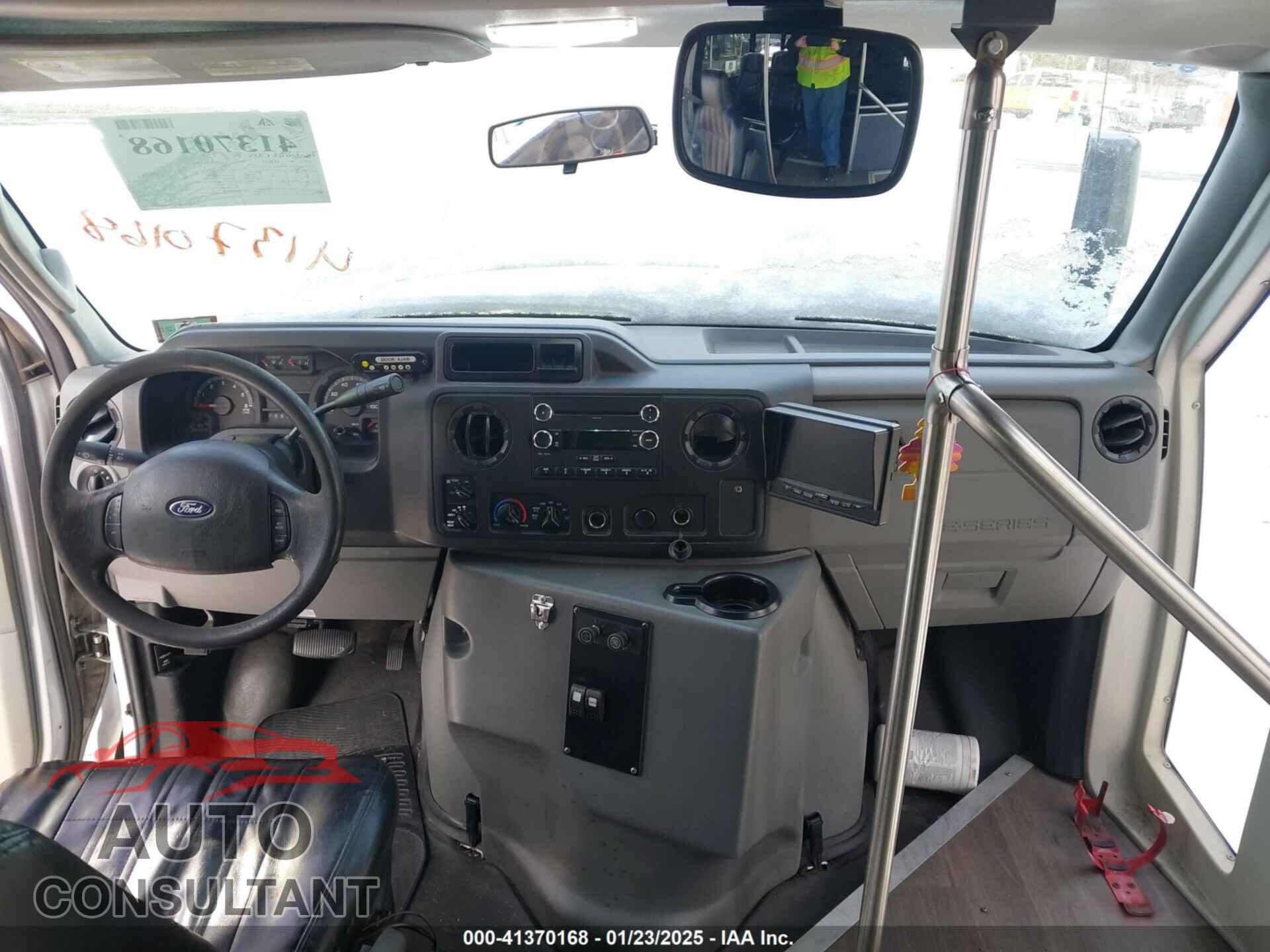 FORD E-350 CUTAWAY 2017 - 1FDEE3FS8HDC35375