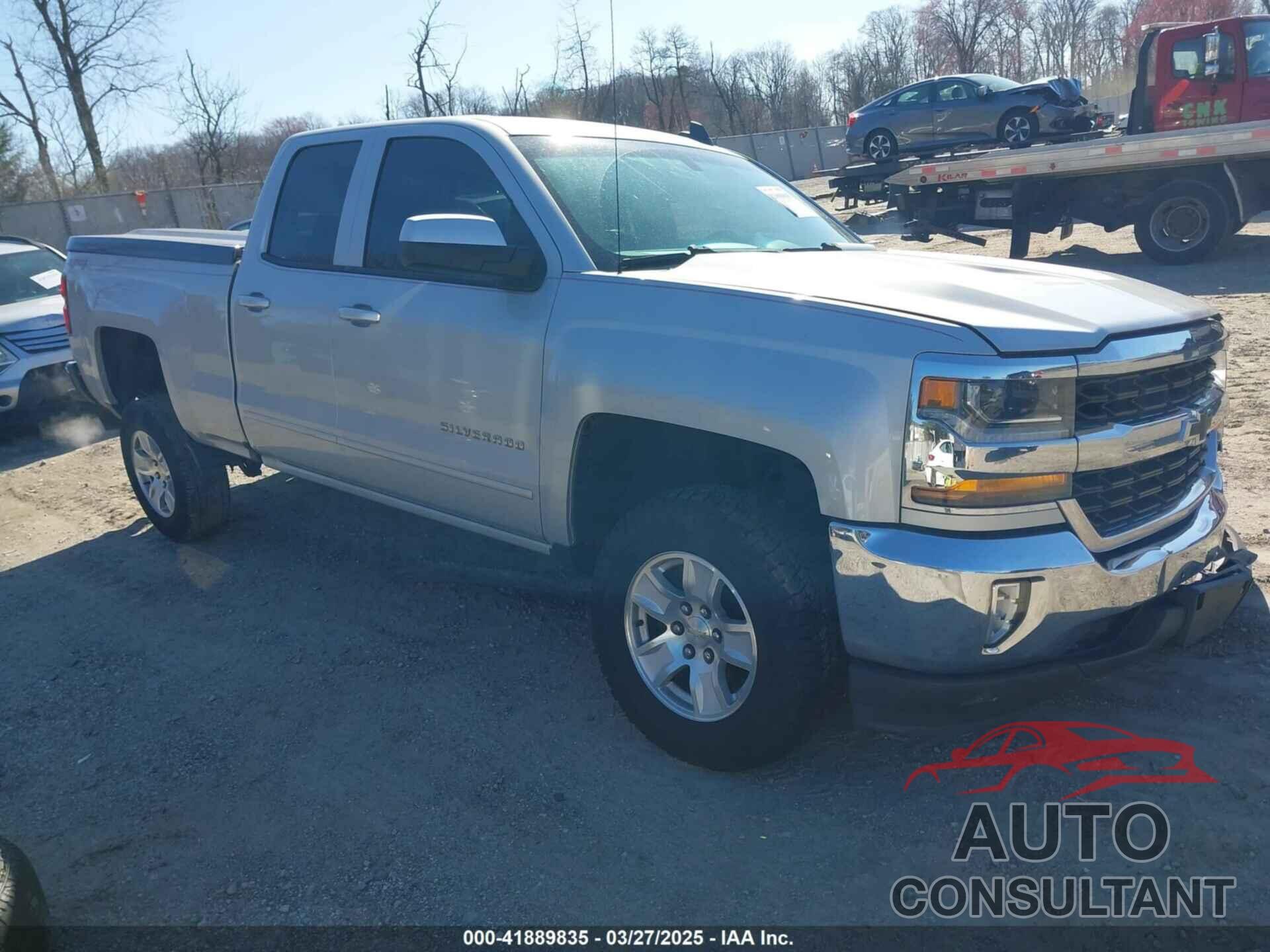CHEVROLET SILVERADO 1500 2018 - 1GCVKREH7JZ335904