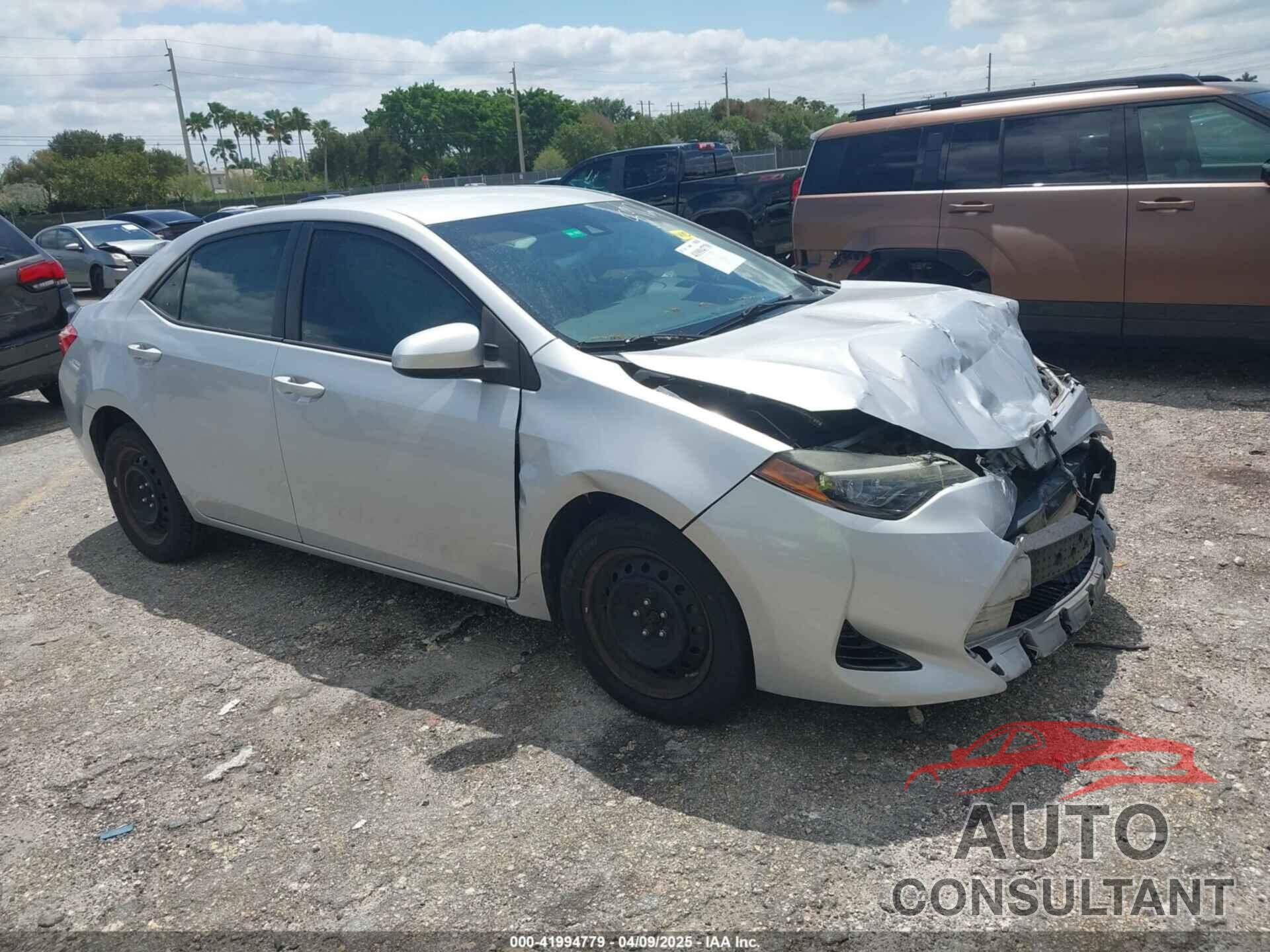 TOYOTA COROLLA 2017 - 5YFBURHE7HP715912