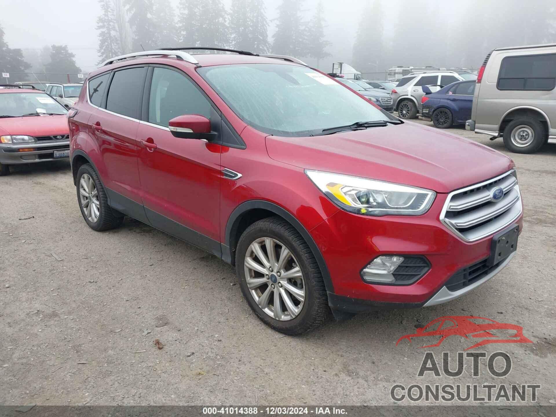FORD ESCAPE 2017 - 1FMCU9JD1HUB30196