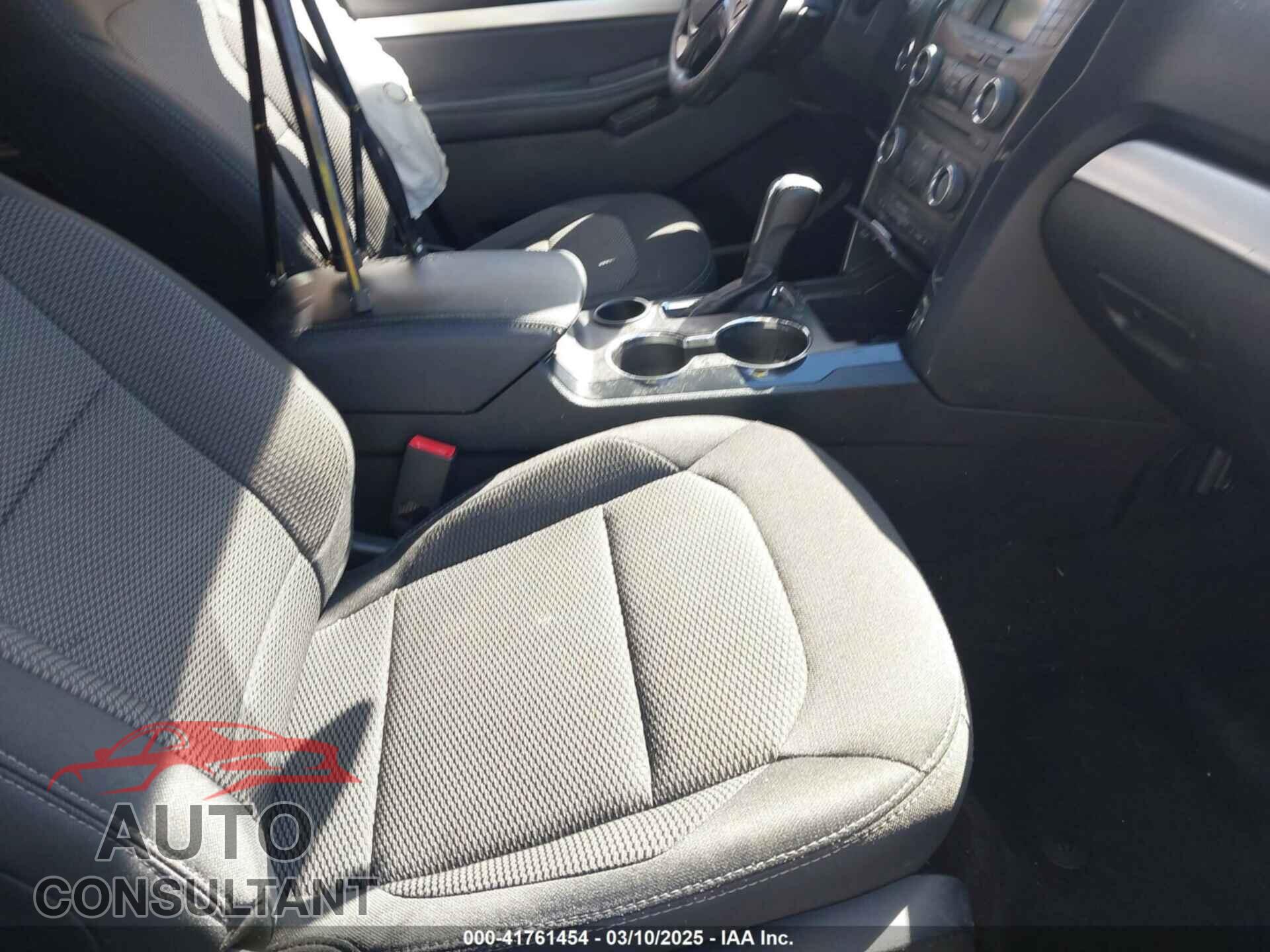 FORD EXPLORER 2017 - 1FM5K7D89HGE36823