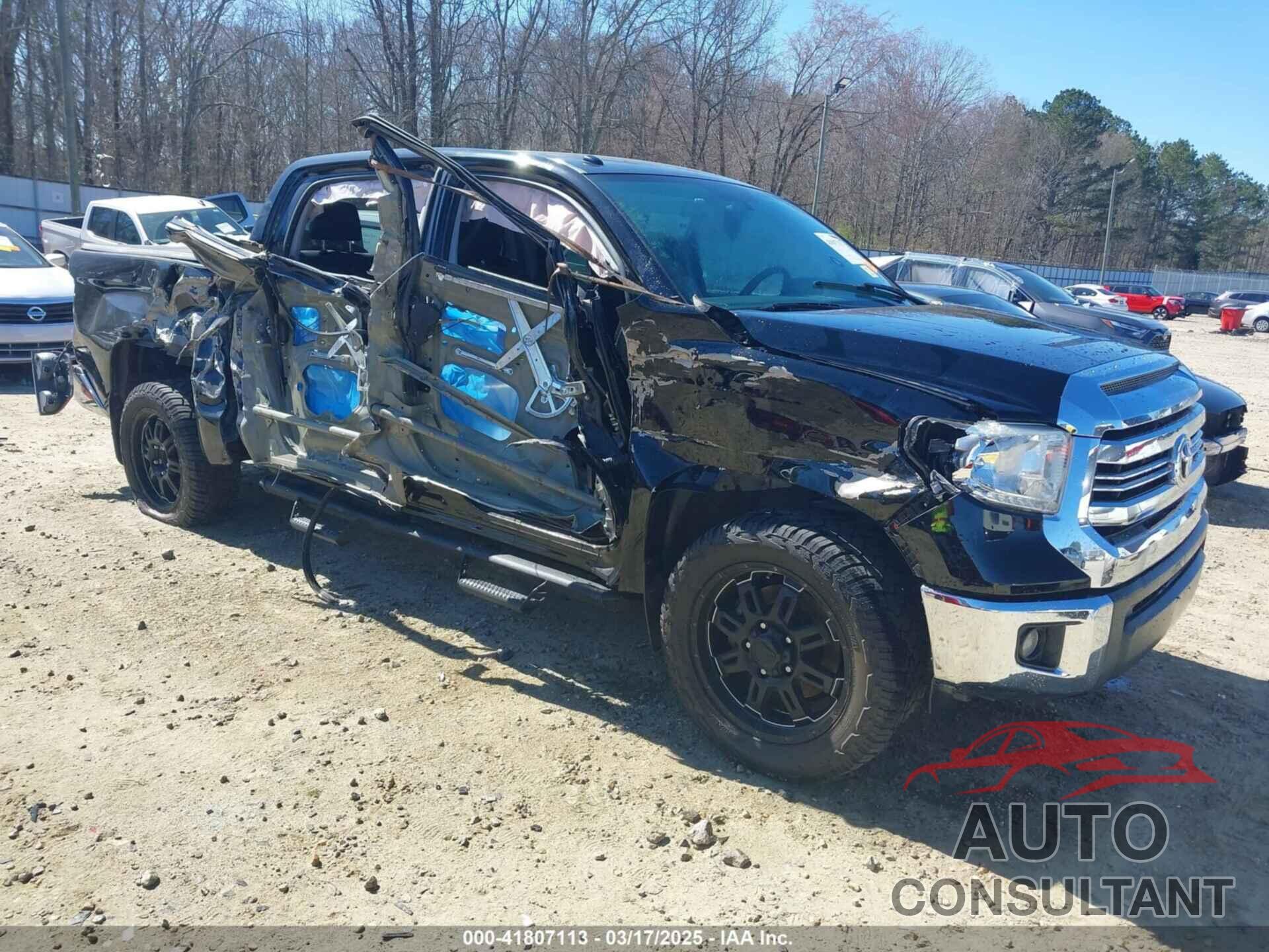 TOYOTA TUNDRA 2017 - 5TFEM5F12HX119209