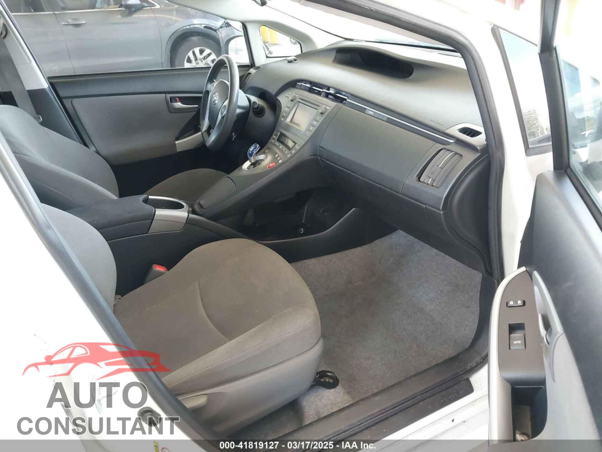 TOYOTA PRIUS 2015 - JTDKN3DU9F1927171