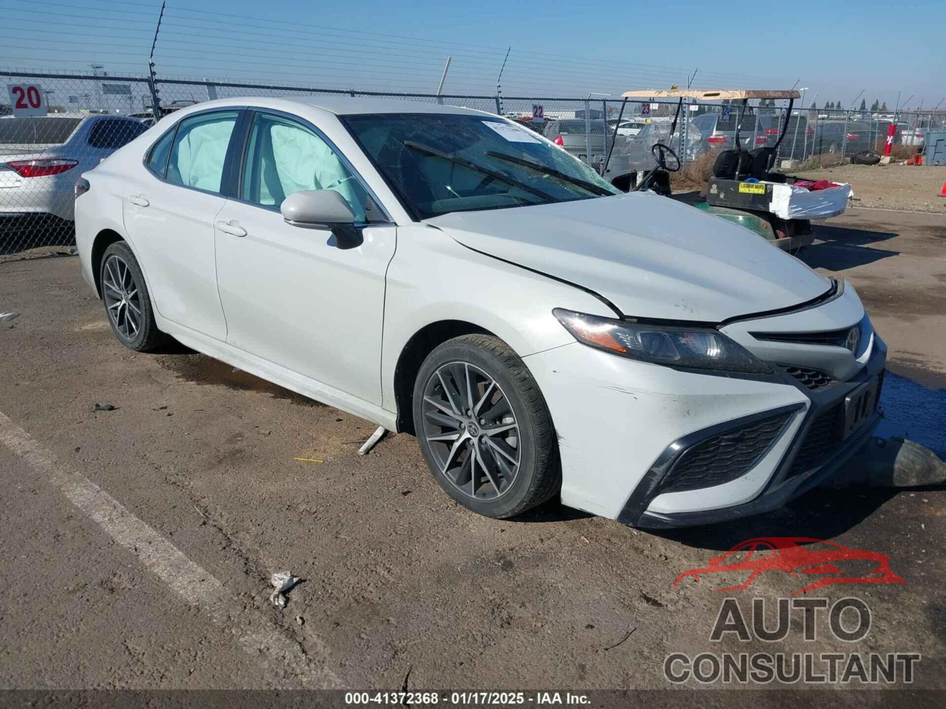 TOYOTA CAMRY 2022 - 4T1T11AK1NU012928