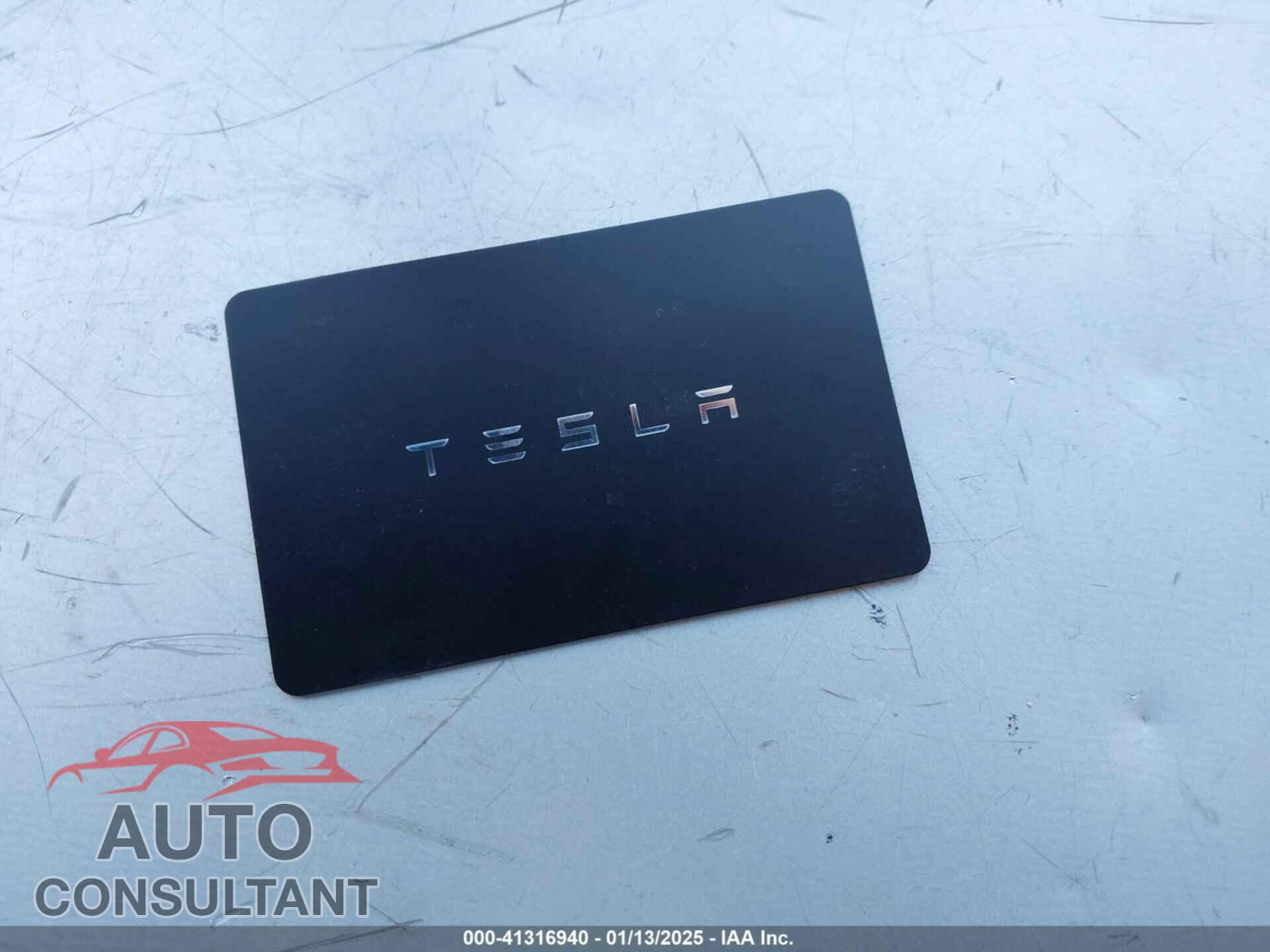 TESLA MODEL 3 2024 - 5YJ3E1EB7RF788921