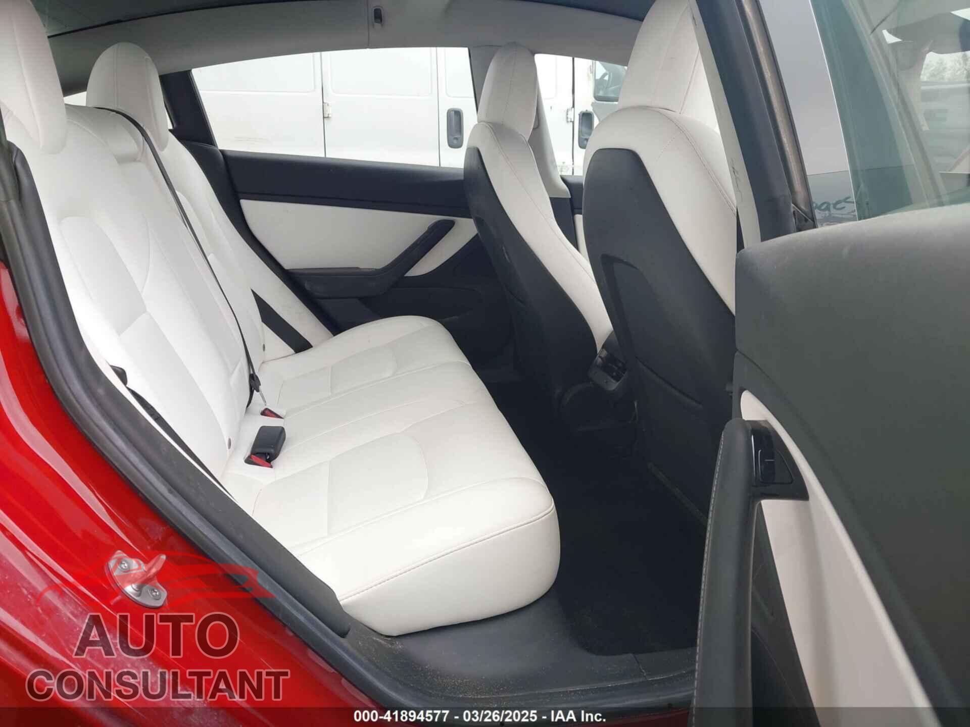 TESLA MODEL 3 2019 - 5YJ3E1EA6KF486002