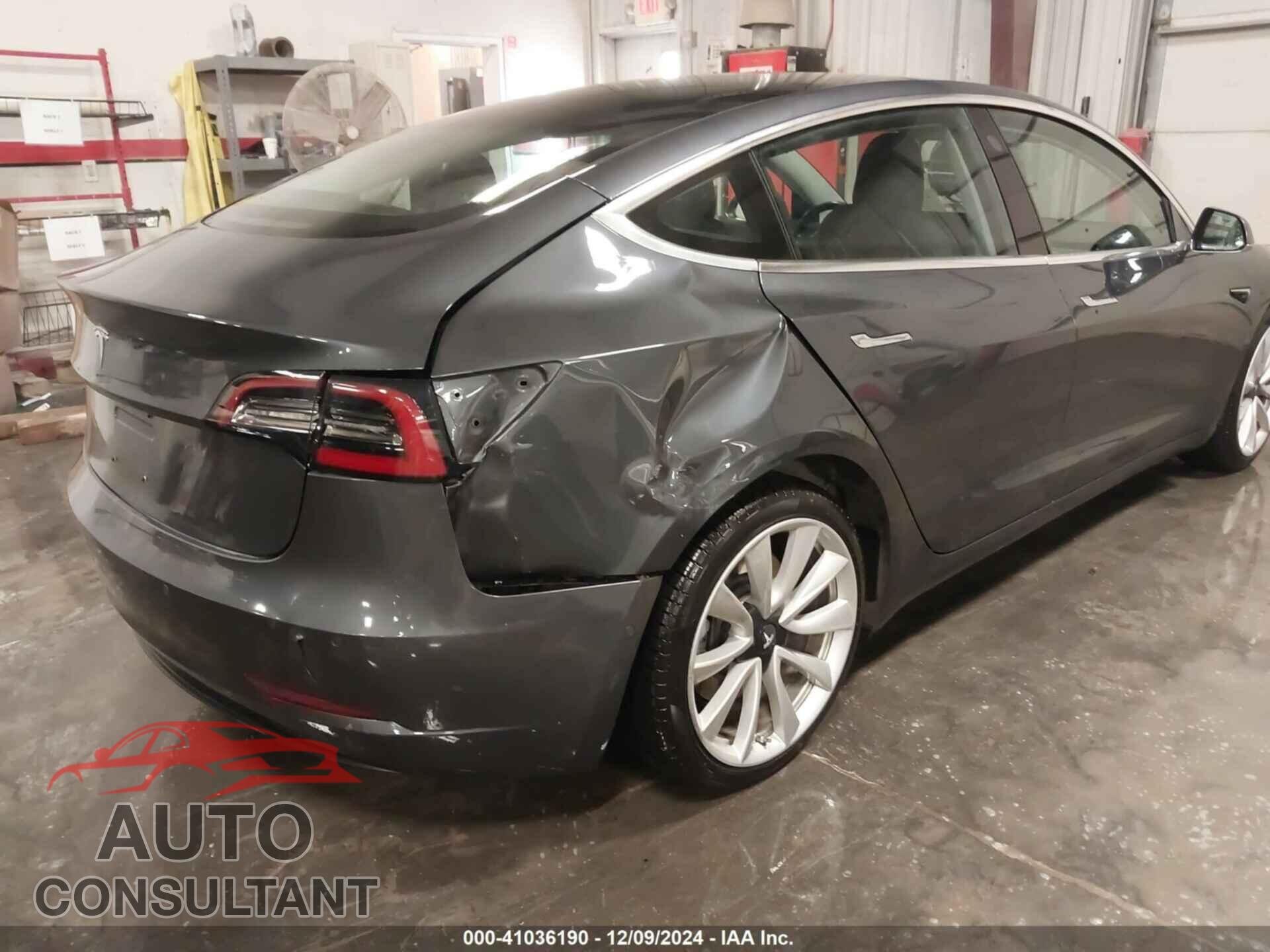 TESLA MODEL 3 2018 - 5YJ3E1EA2JF052853