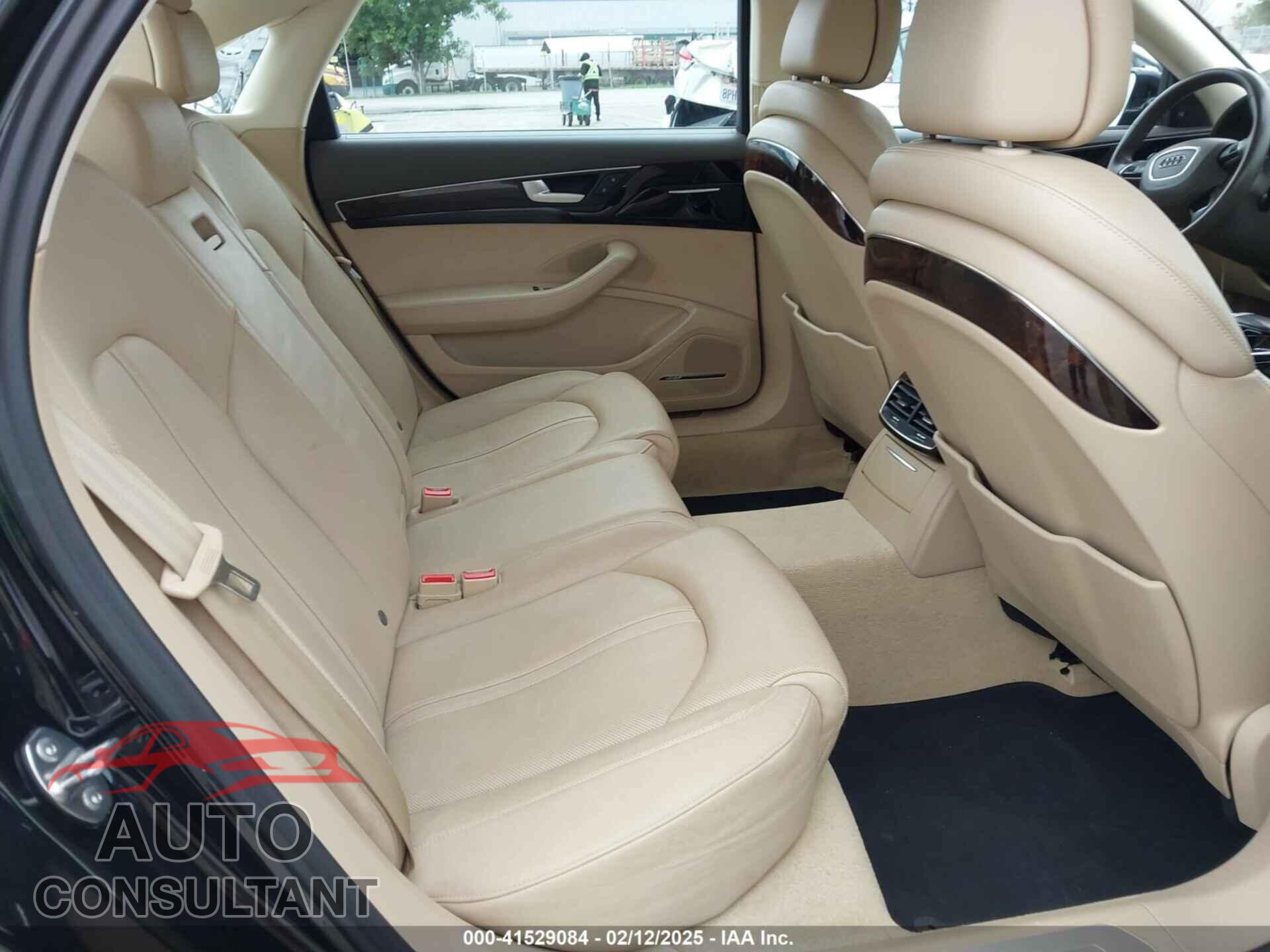 AUDI A8 L 2012 - WAURVAFD7CN005452