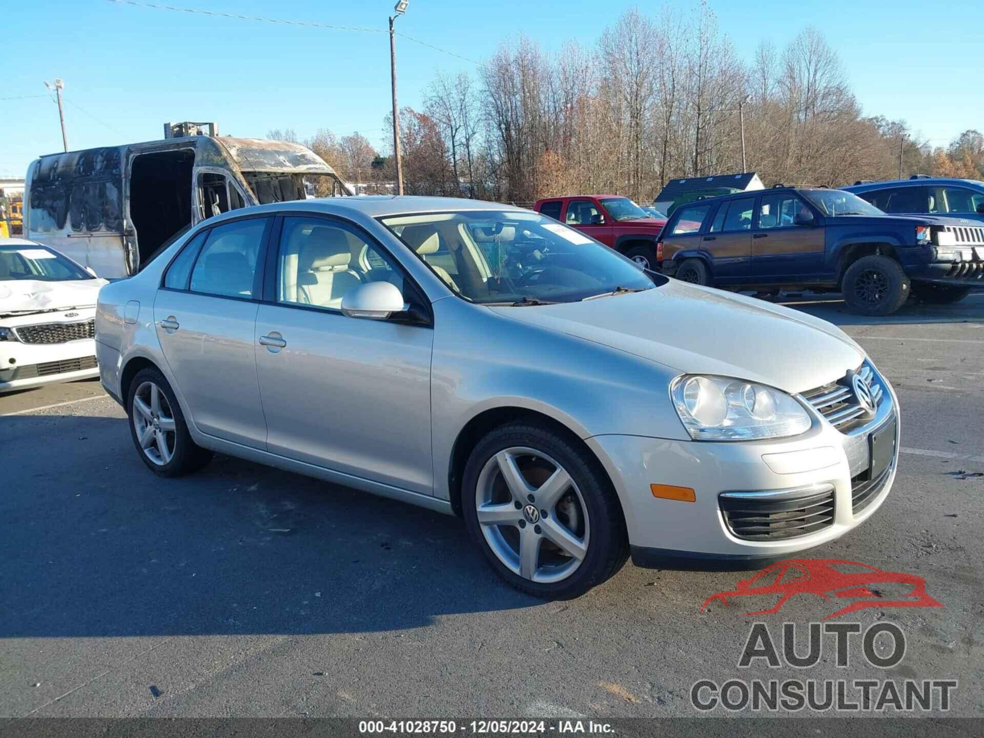 VOLKSWAGEN JETTA 2010 - 3VWRZ7AJ4AM145213