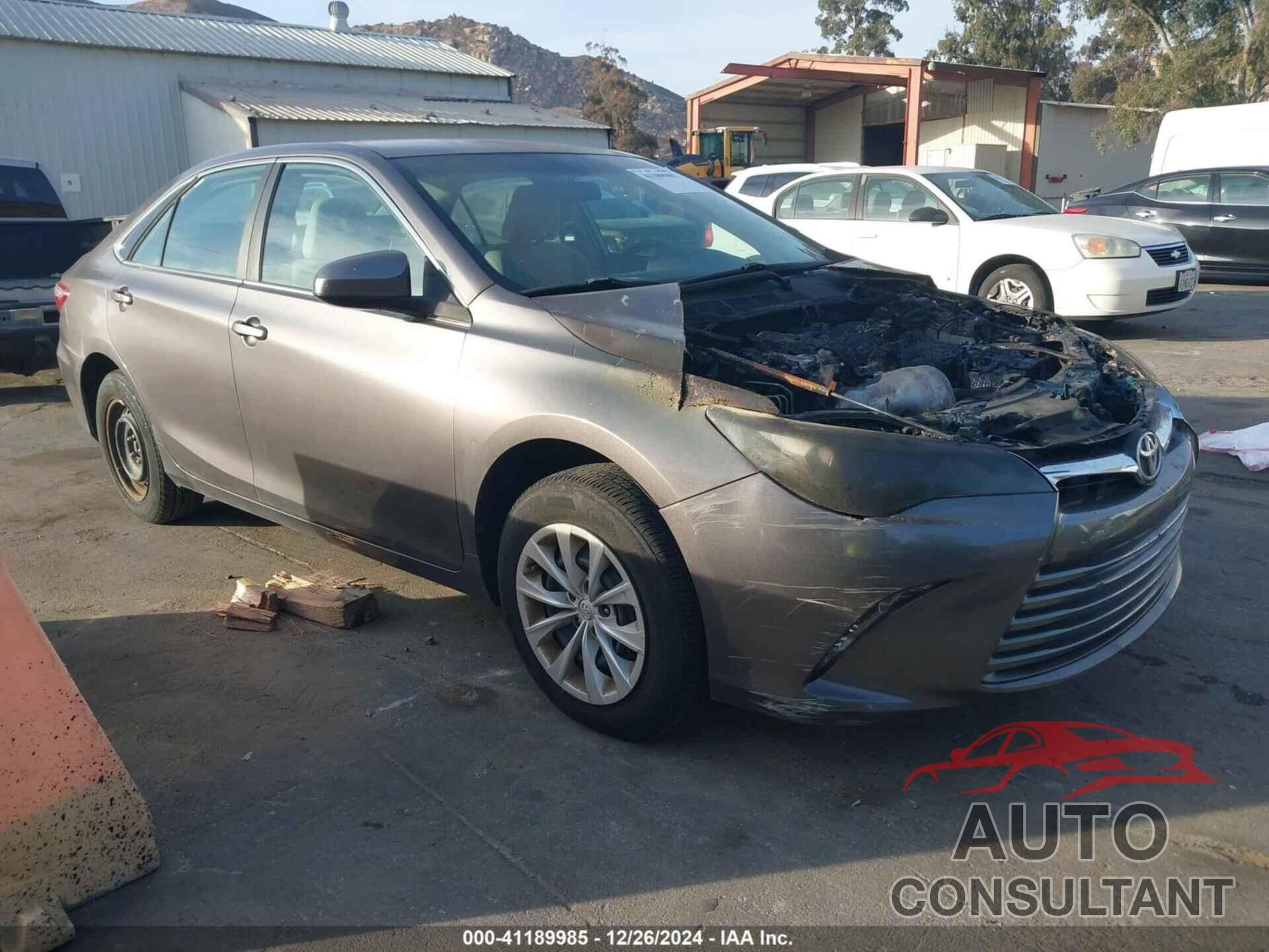 TOYOTA CAMRY 2016 - 4T4BF1FK0GR547408