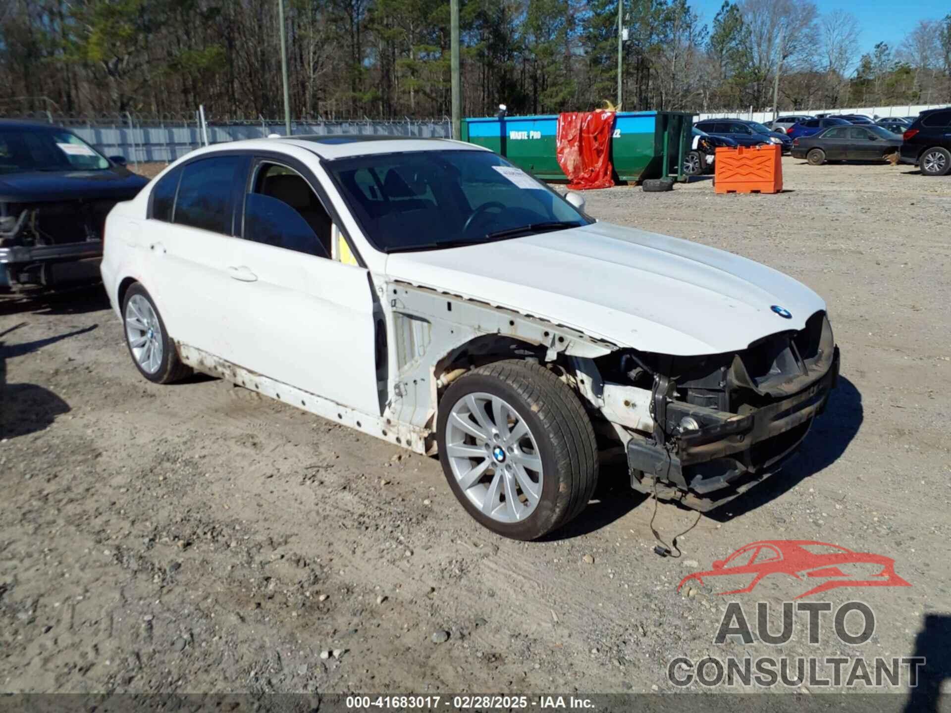 BMW 328I 2011 - WBAPH7G52BNN07728