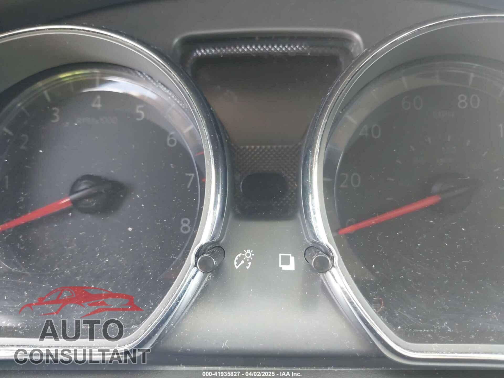NISSAN VERSA 2019 - 3N1CN7AP3KL856176