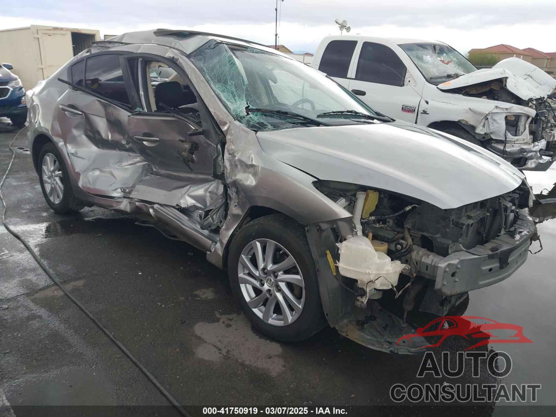 MAZDA MAZDA3 2012 - JM1BL1V81C1546082