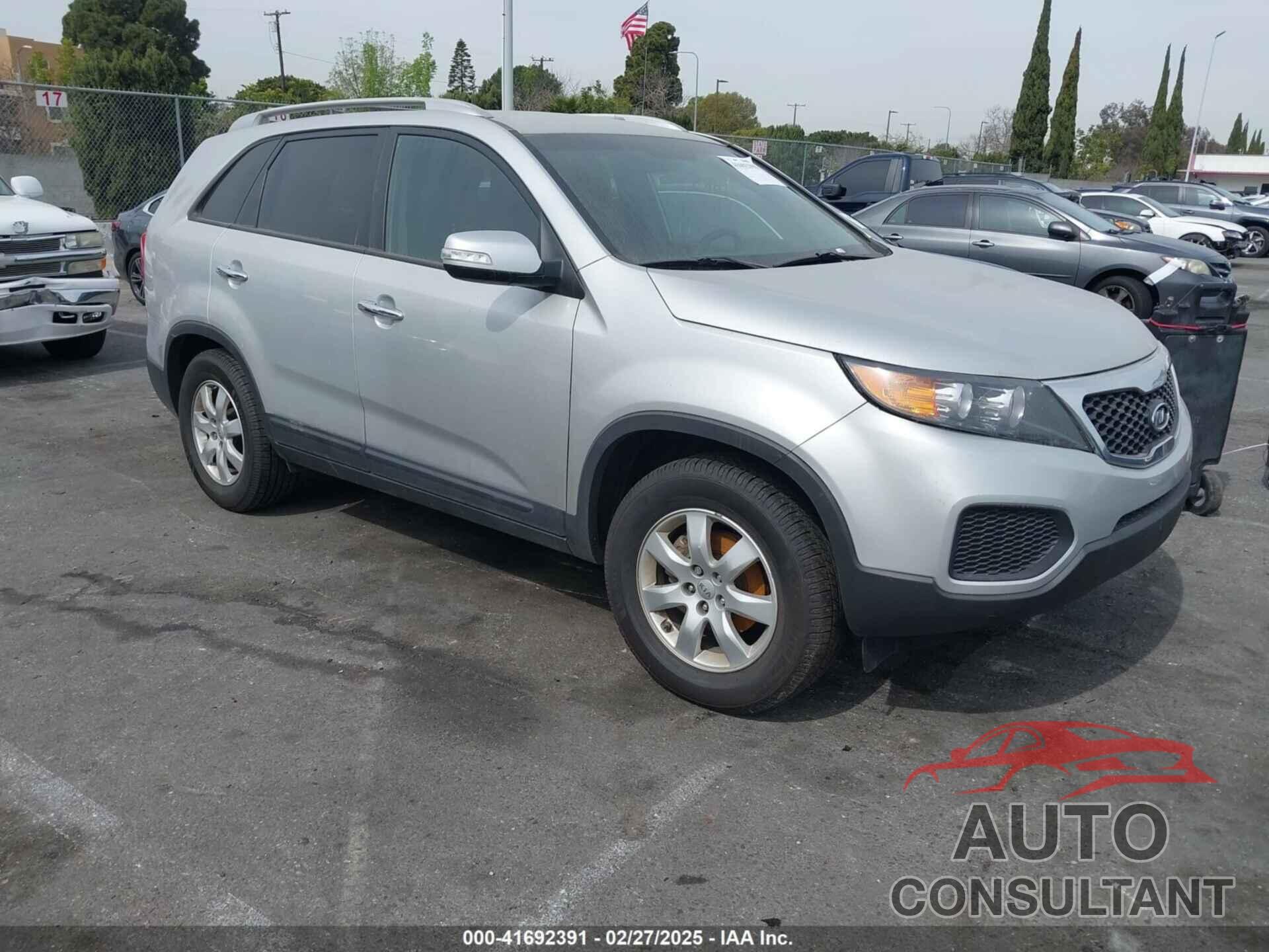 KIA SORENTO 2013 - 5XYKT4A25DG341160