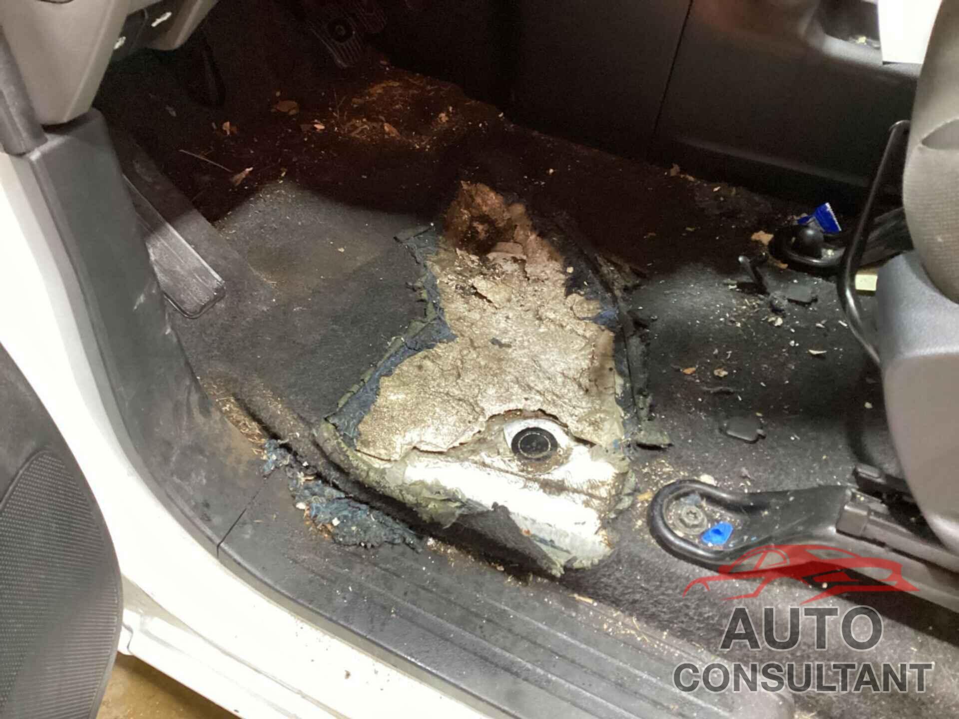 NISSAN NV200 2013 - 3N6CM0KN2DK691960