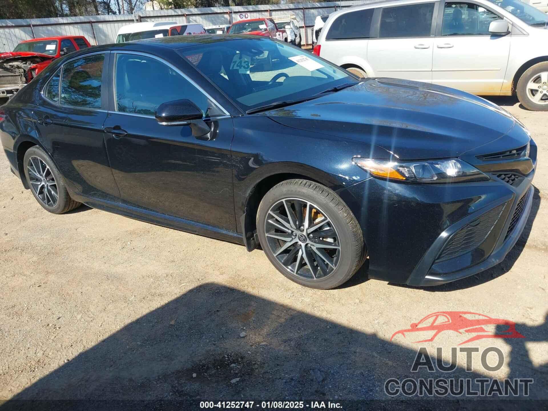 TOYOTA CAMRY 2024 - 4T1G11AK2RU215382