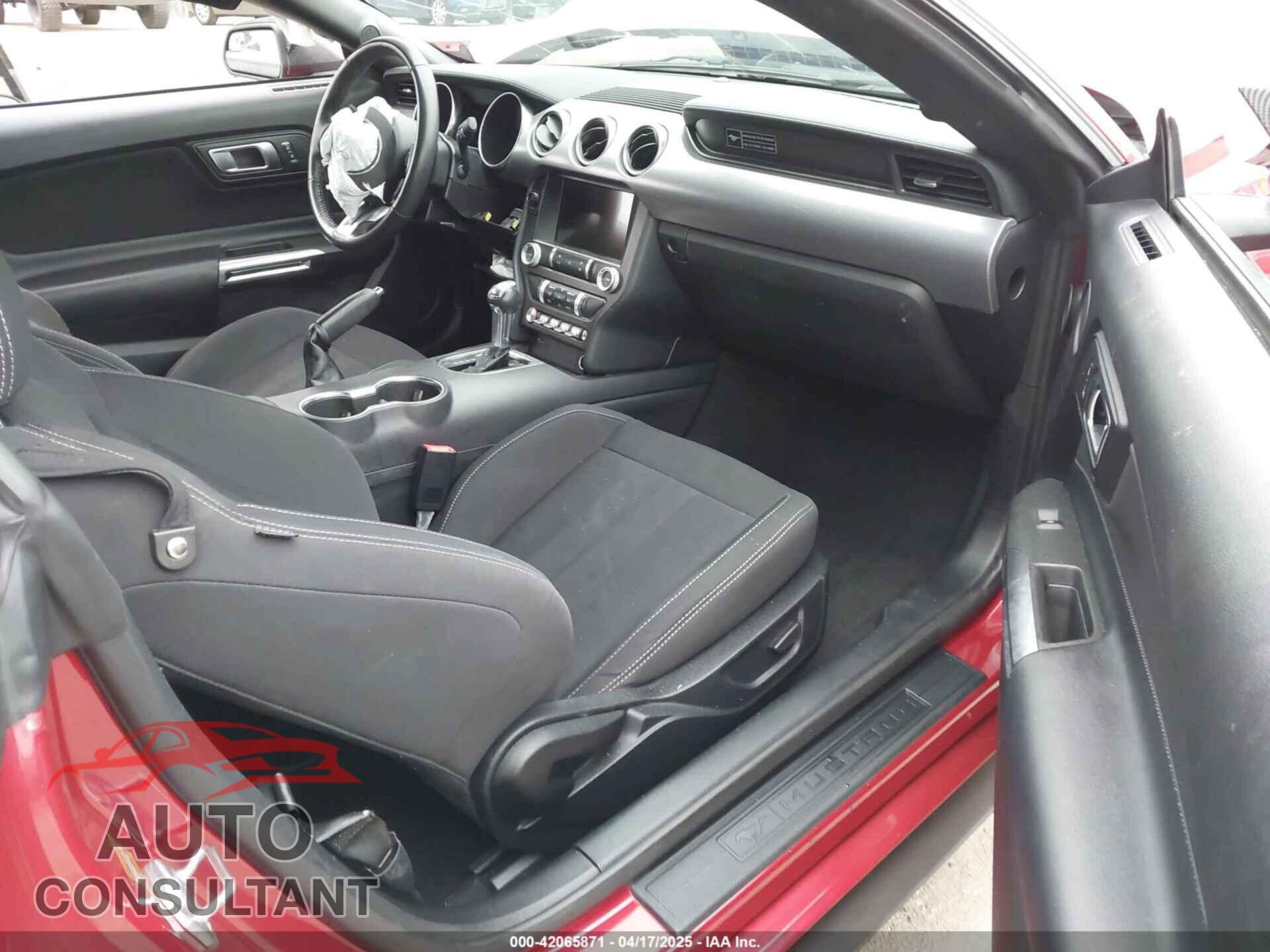 FORD MUSTANG 2020 - 1FA6P8TH4L5189982