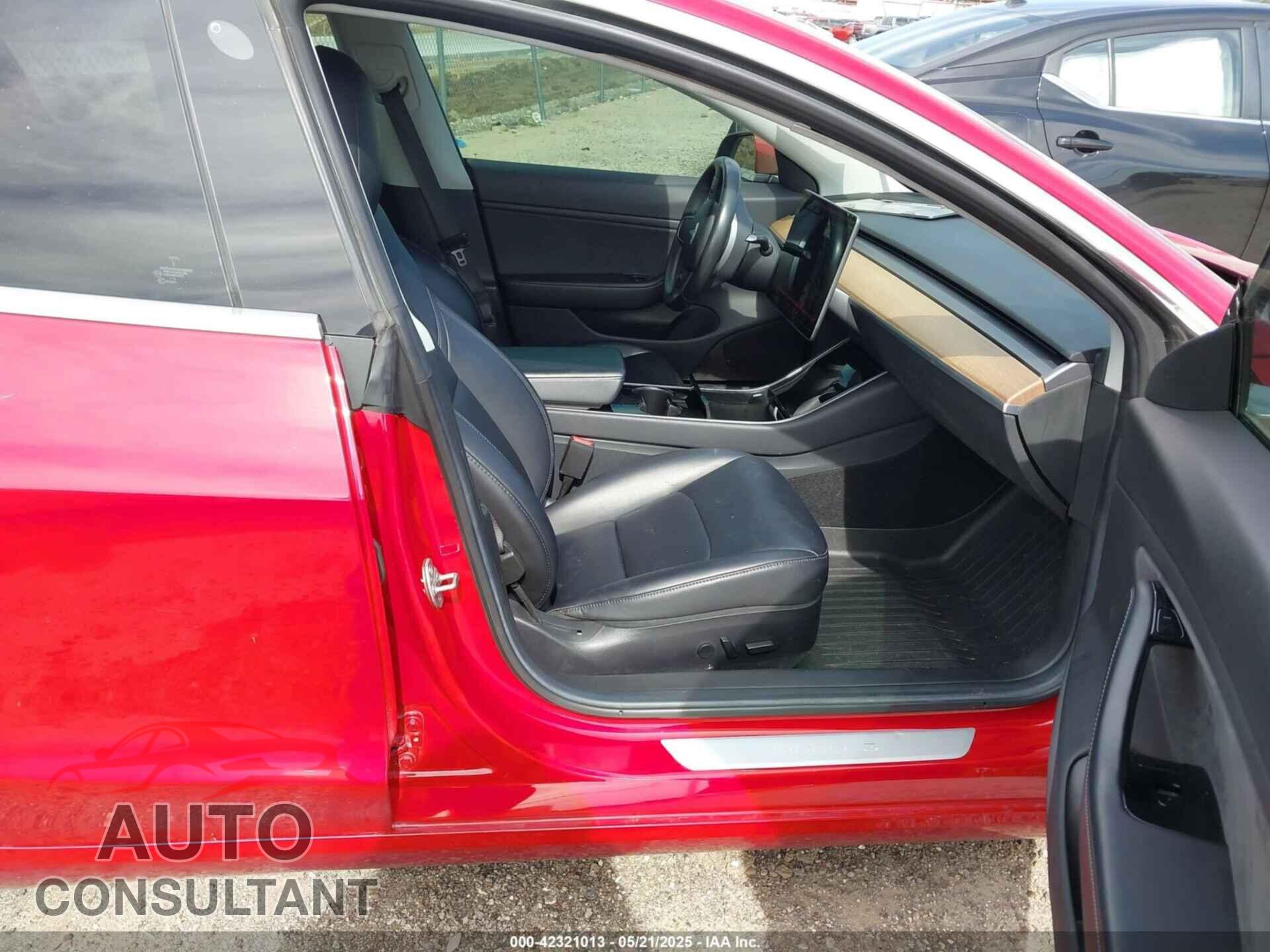 TESLA MODEL 3 2018 - 5YJ3E1EA2JF024664