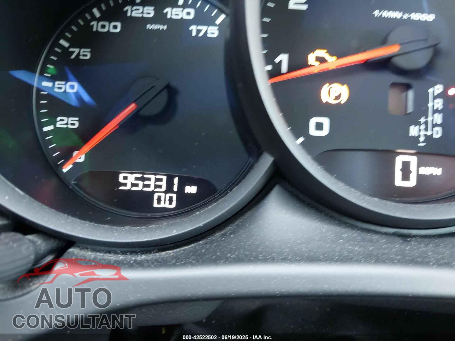 PORSCHE MACAN 2018 - WP1AA2A59JLB04041