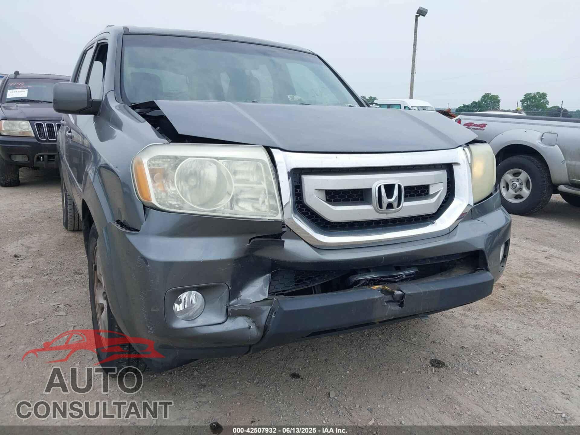 HONDA PILOT 2010 - 5FNYF4H61AB032671