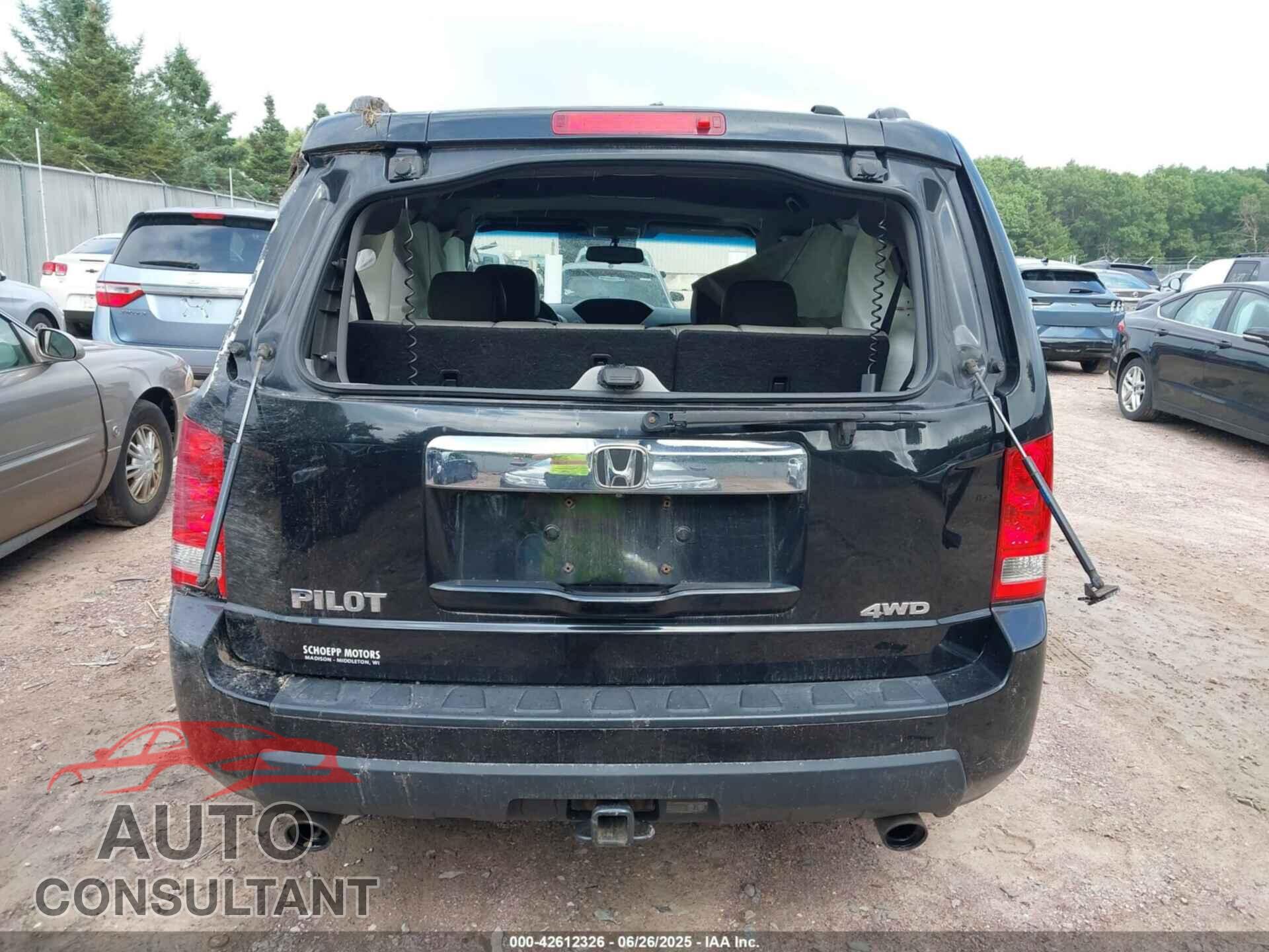 HONDA PILOT 2011 - 5FNYF4H71BB021776