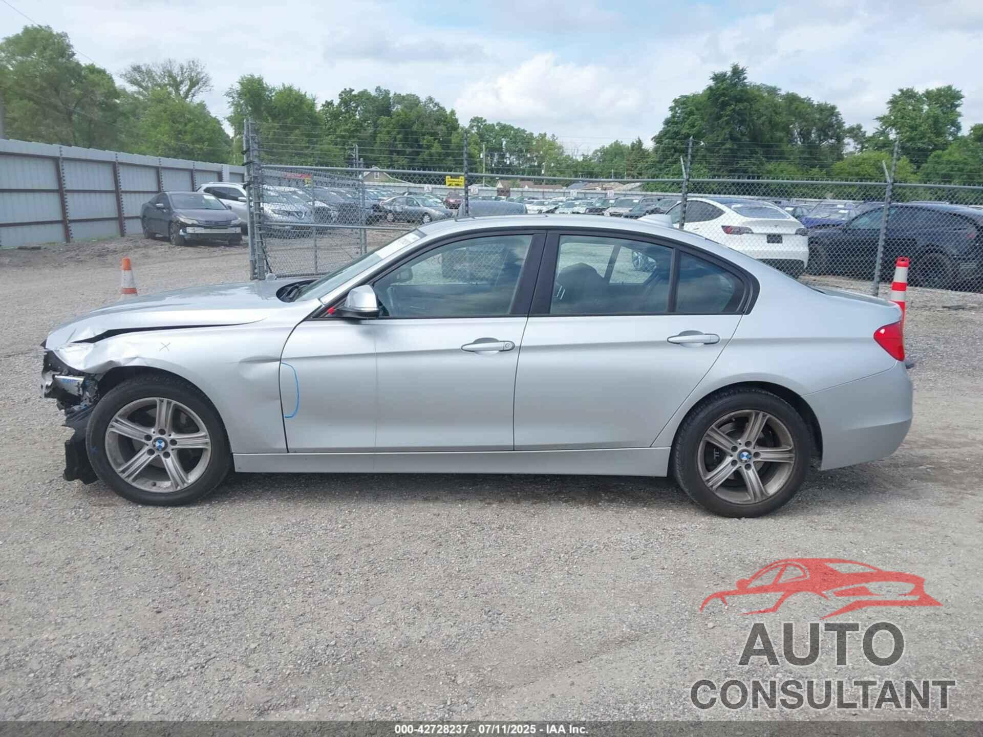BMW 328I 2015 - WBA3B3C5XFF546632