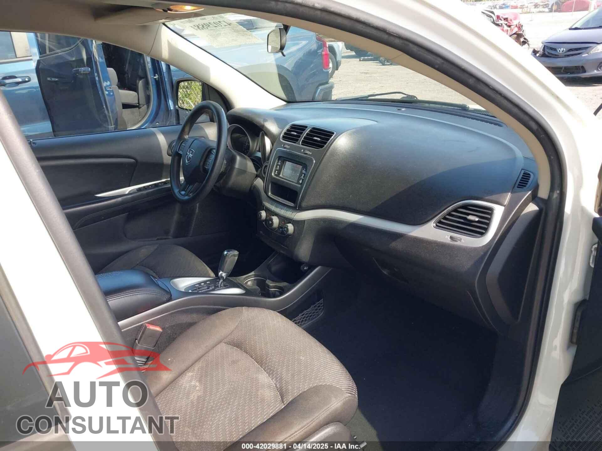 DODGE JOURNEY 2015 - 3C4PDCBG4FT727376