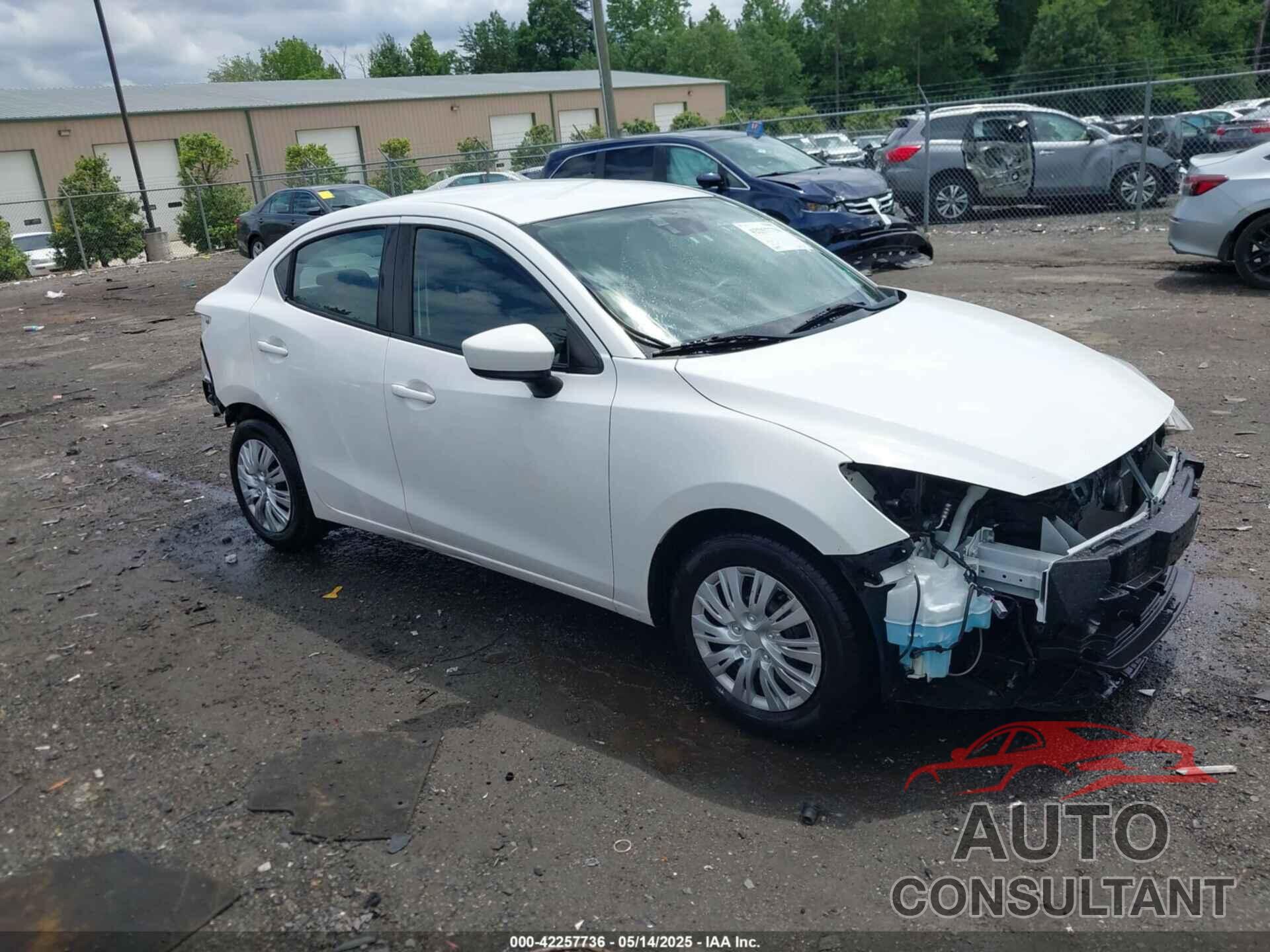 TOYOTA YARIS 2019 - 3MYDLBYV1KY524689