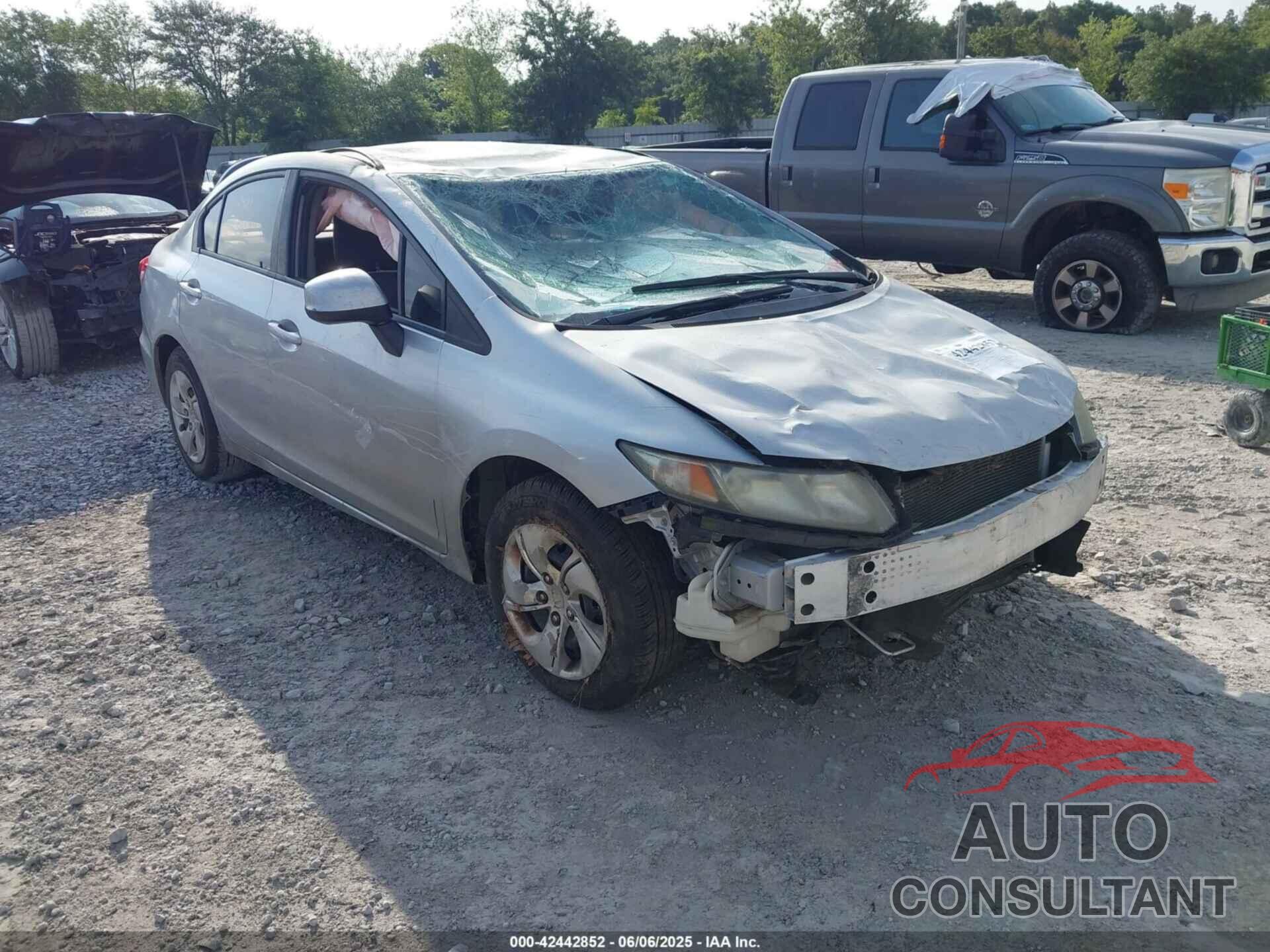 HONDA CIVIC 2013 - 2HGFB2F57DH541438