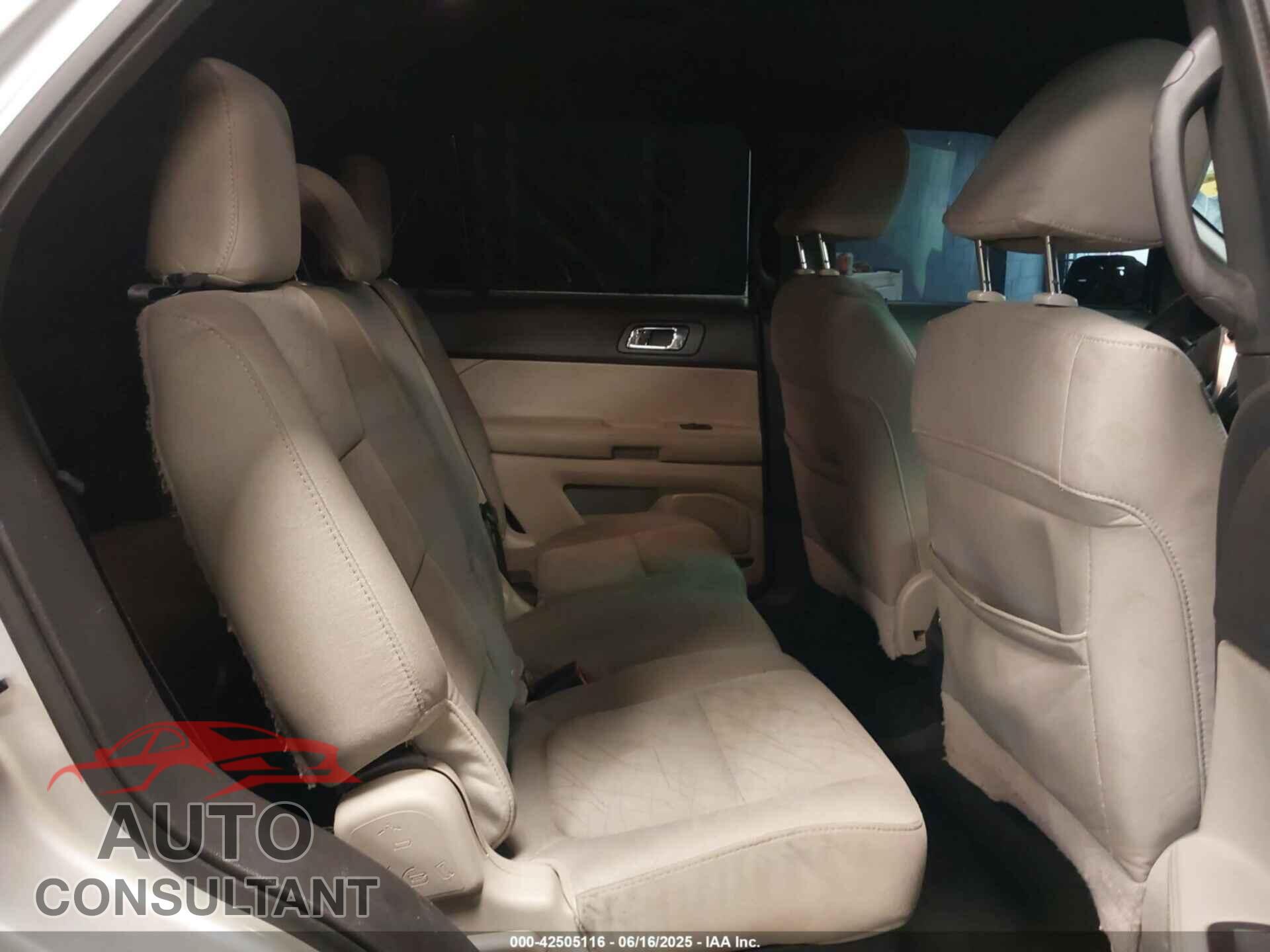 FORD EXPLORER 2011 - 1FMHK8B83BGA85680