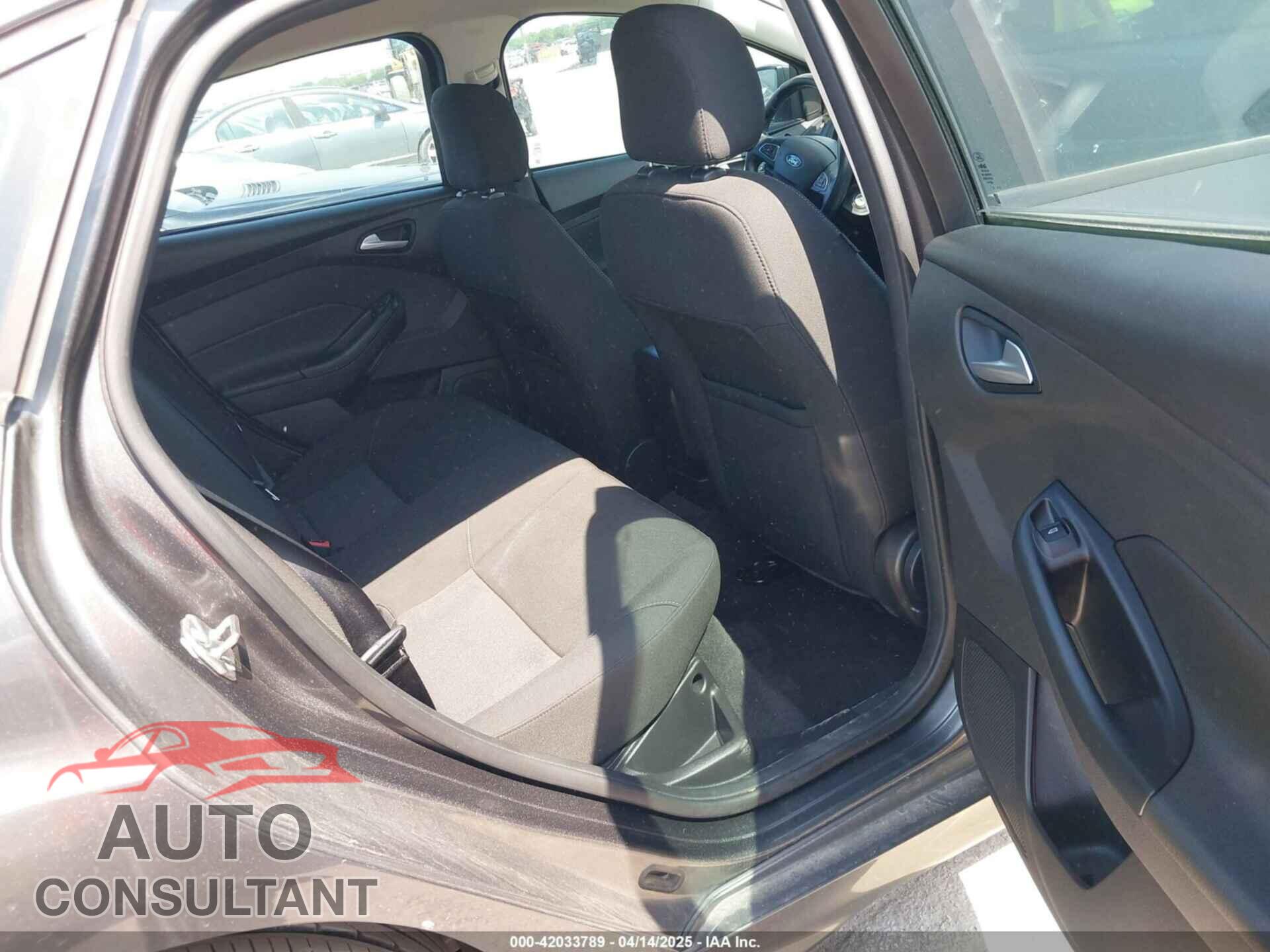 FORD FOCUS 2016 - 1FADP3F28GL212201