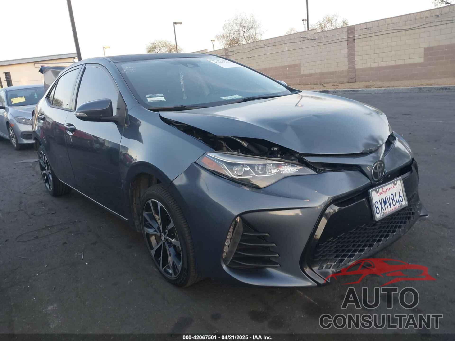 TOYOTA COROLLA 2018 - 5YFBURHE5JP823211