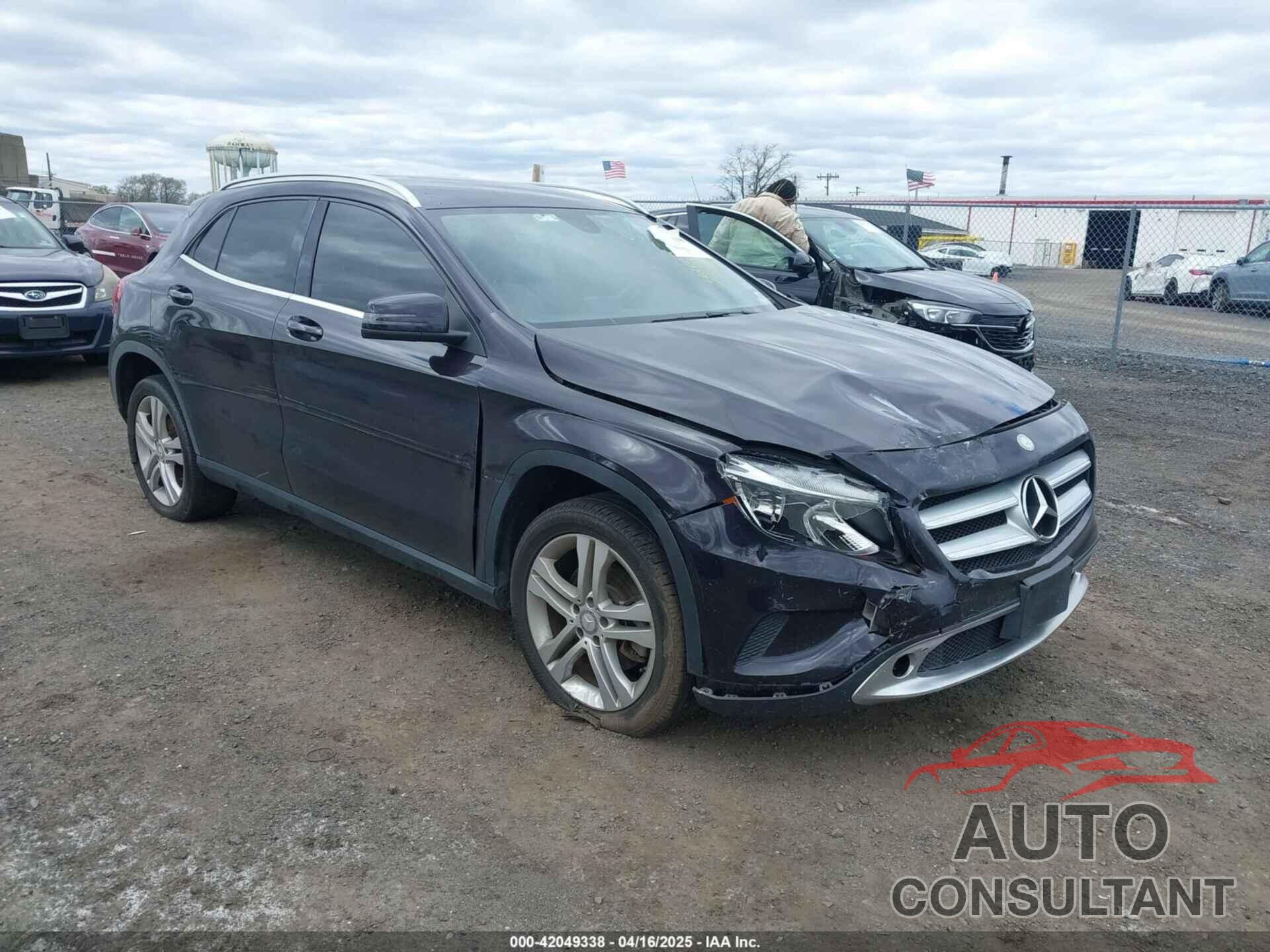 MERCEDES-BENZ GLA 250 2015 - WDCTG4GB0FJ114889