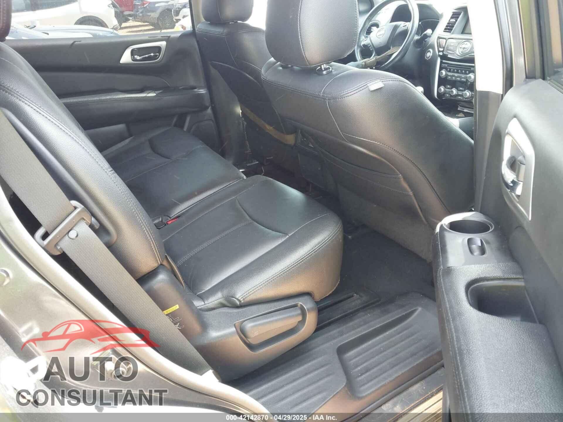 NISSAN PATHFINDER 2014 - 5N1AR2MM7EC710811