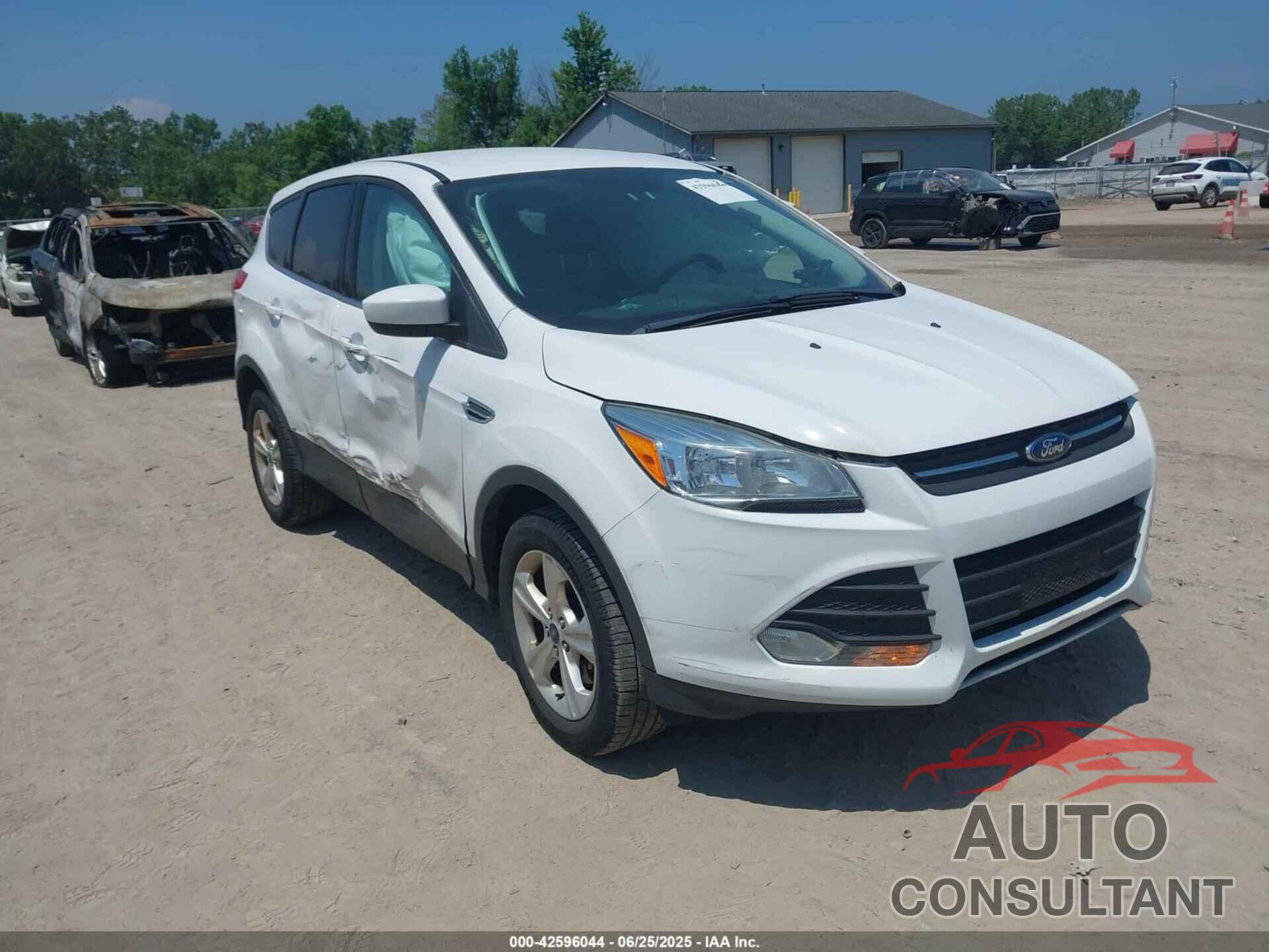 FORD ESCAPE 2016 - 1FMCU9GX6GUC81602