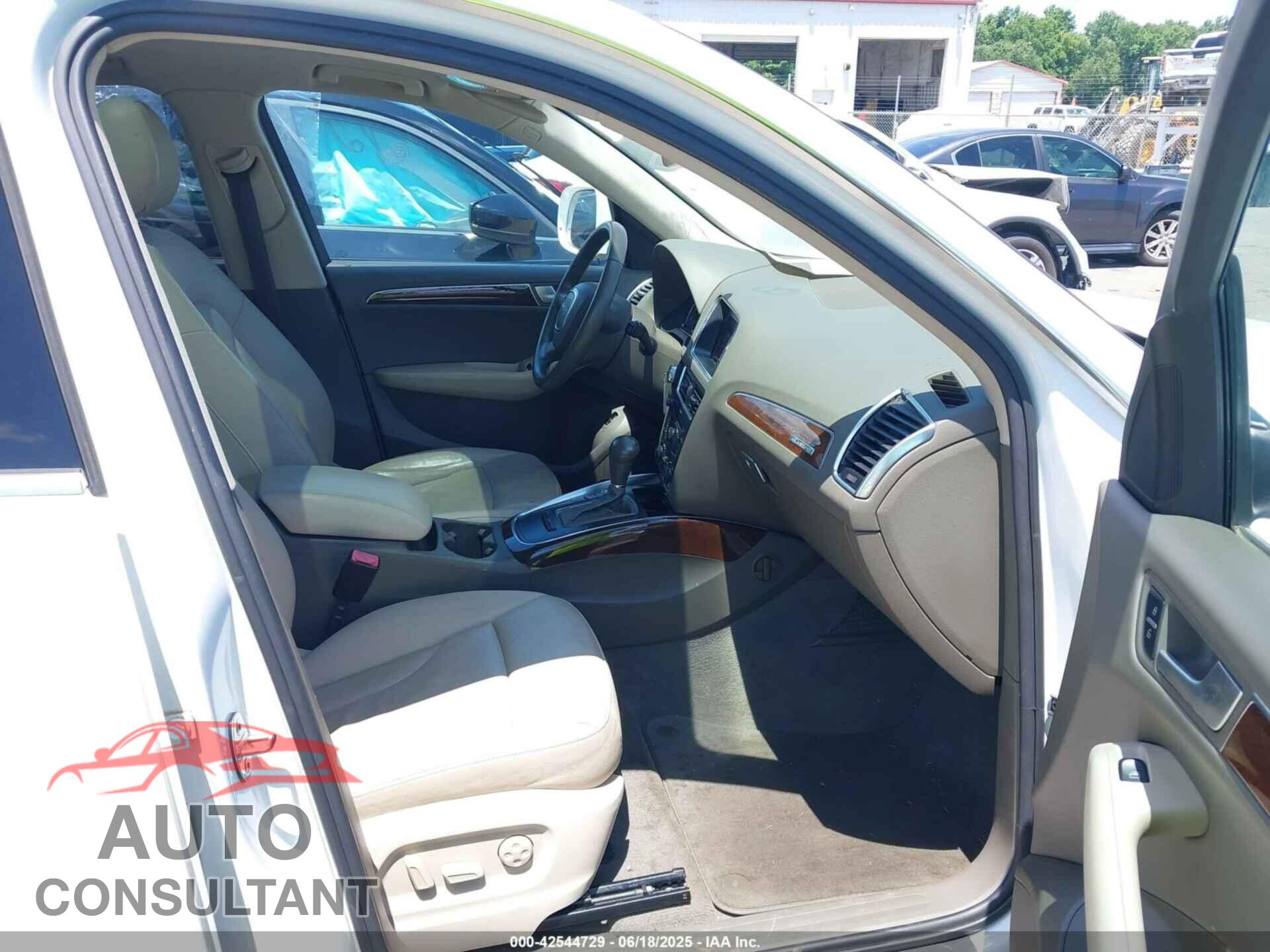 AUDI Q5 2012 - WA1CFAFP3CA098486
