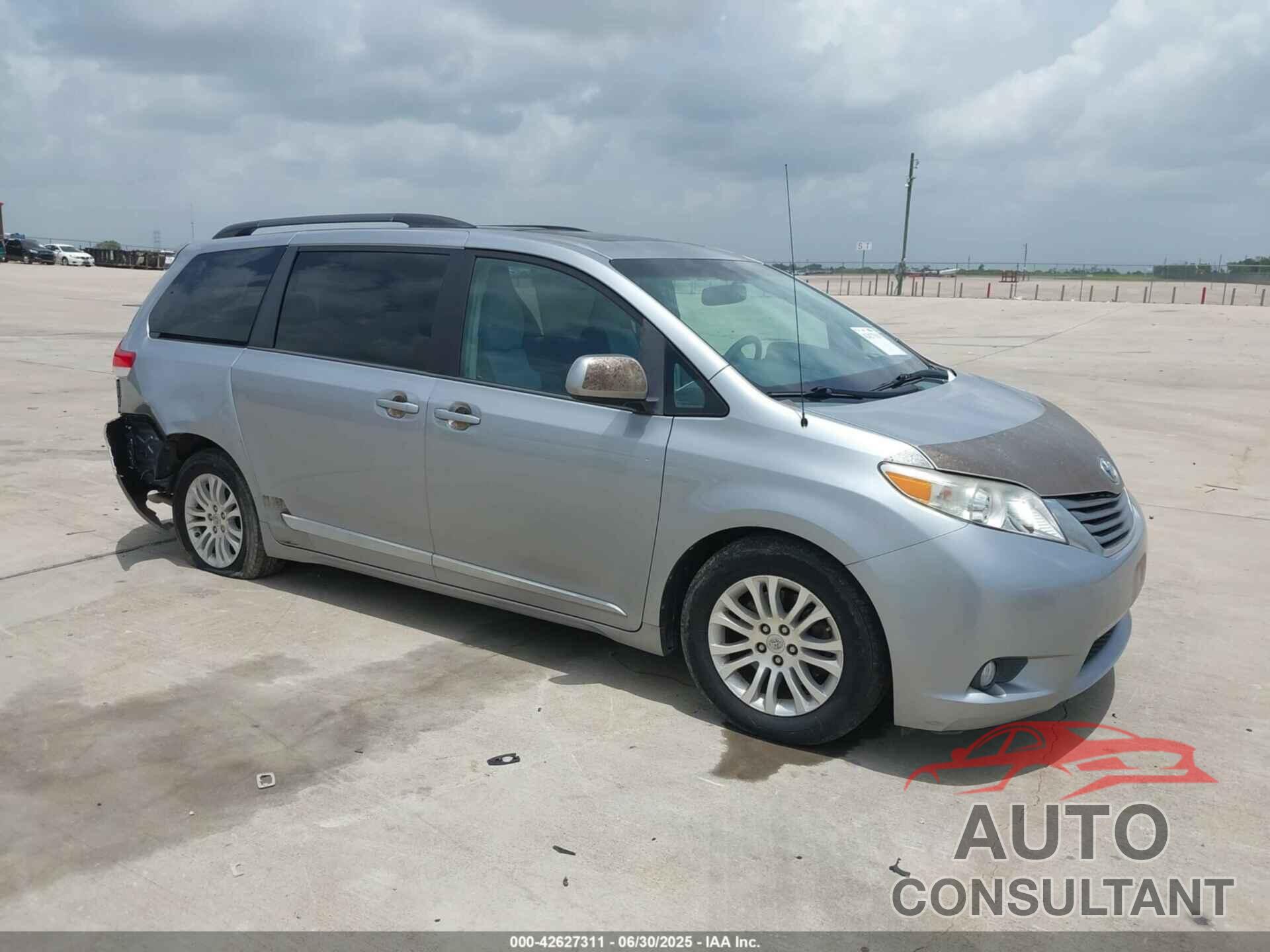 TOYOTA SIENNA 2013 - 5TDYK3DC1DS364014