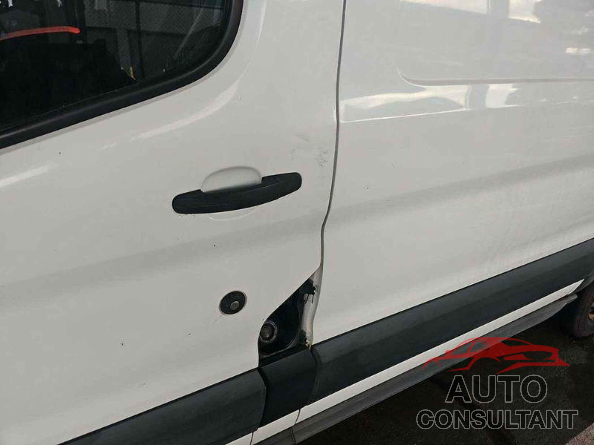 FORD TRANSIT-150 2016 - 1FTYE1YM9GKB18600
