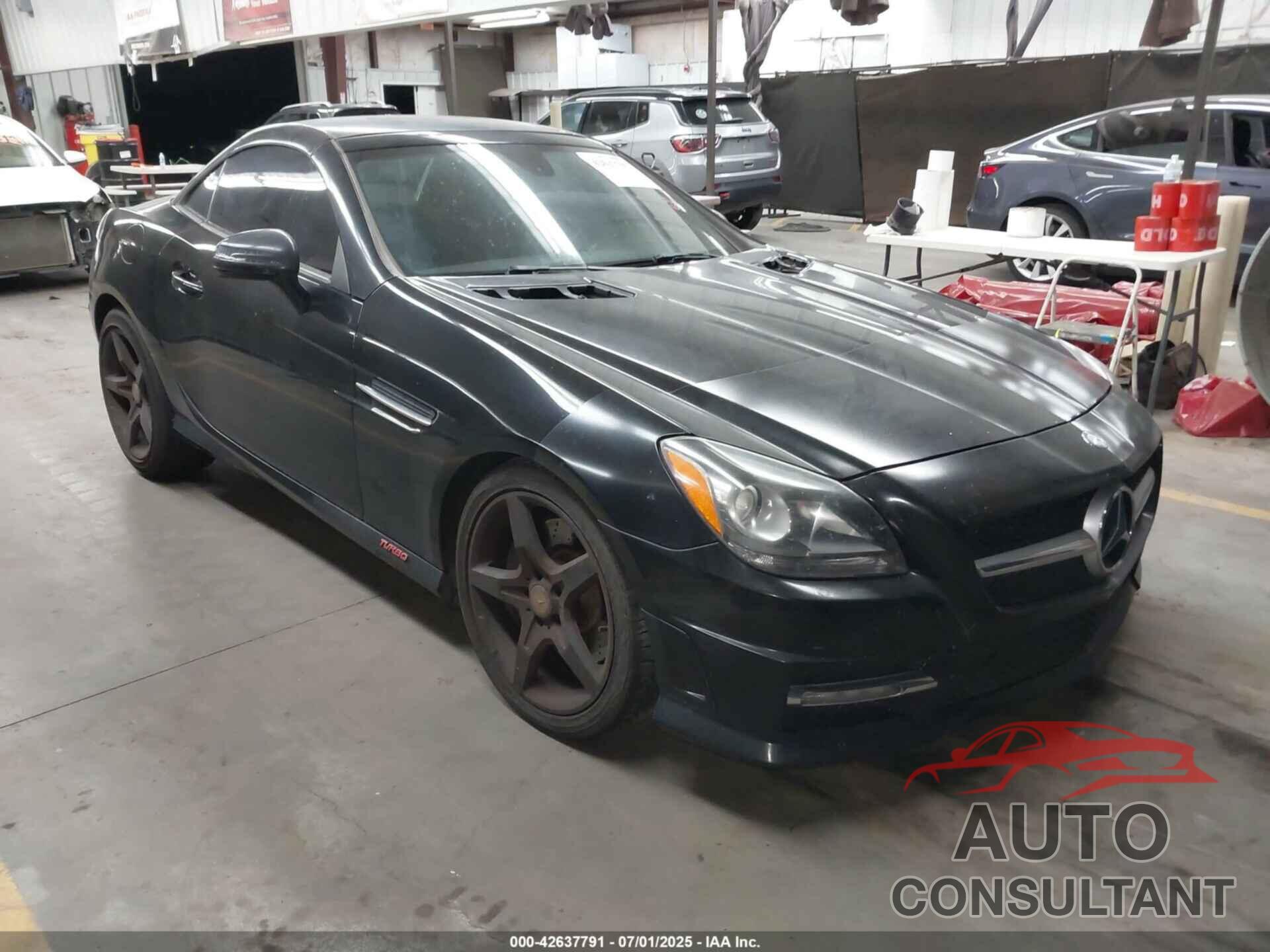 MERCEDES-BENZ SLK 250 2012 - WDDPK4HA7CF040936