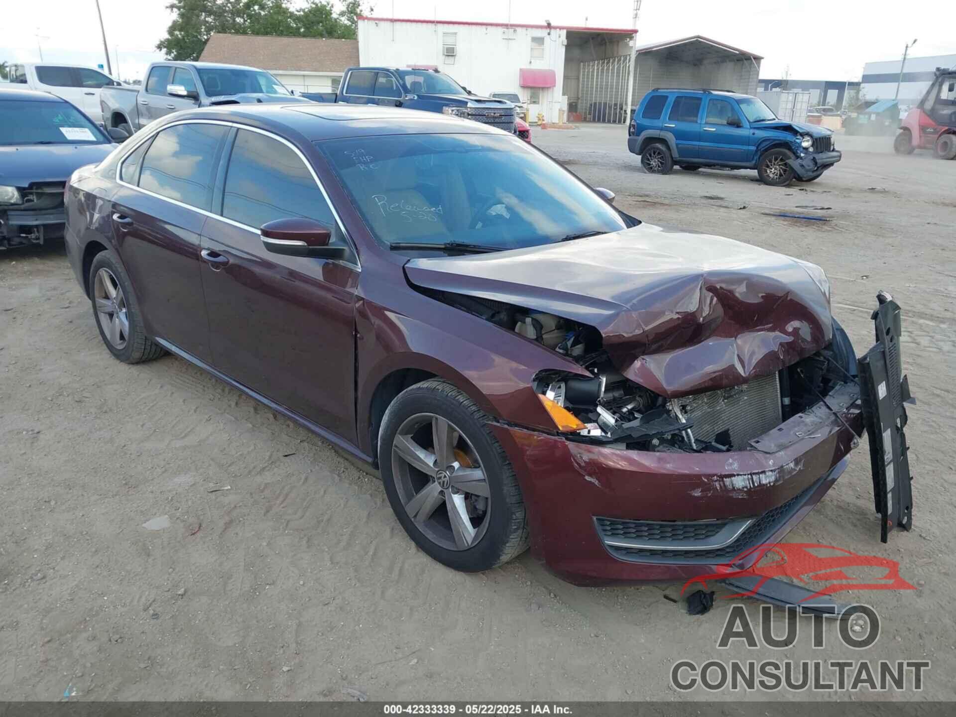 VOLKSWAGEN PASSAT 2012 - 1VWBH7A3XCC079924