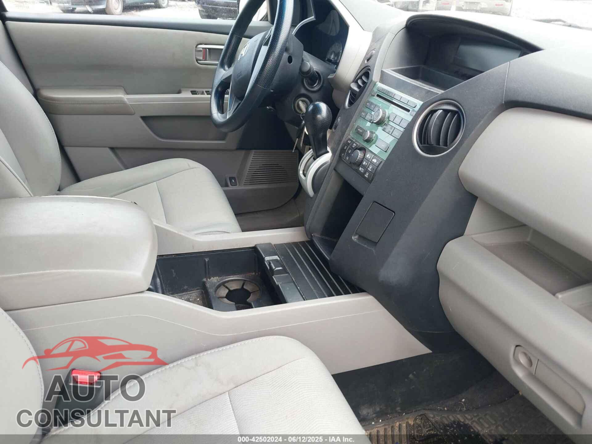 HONDA PILOT 2011 - 5FNYF4H28BB055962