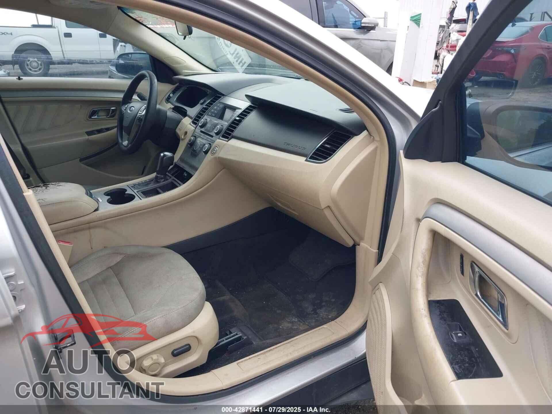 FORD TAURUS 2015 - 1FAHP2D80FG151629