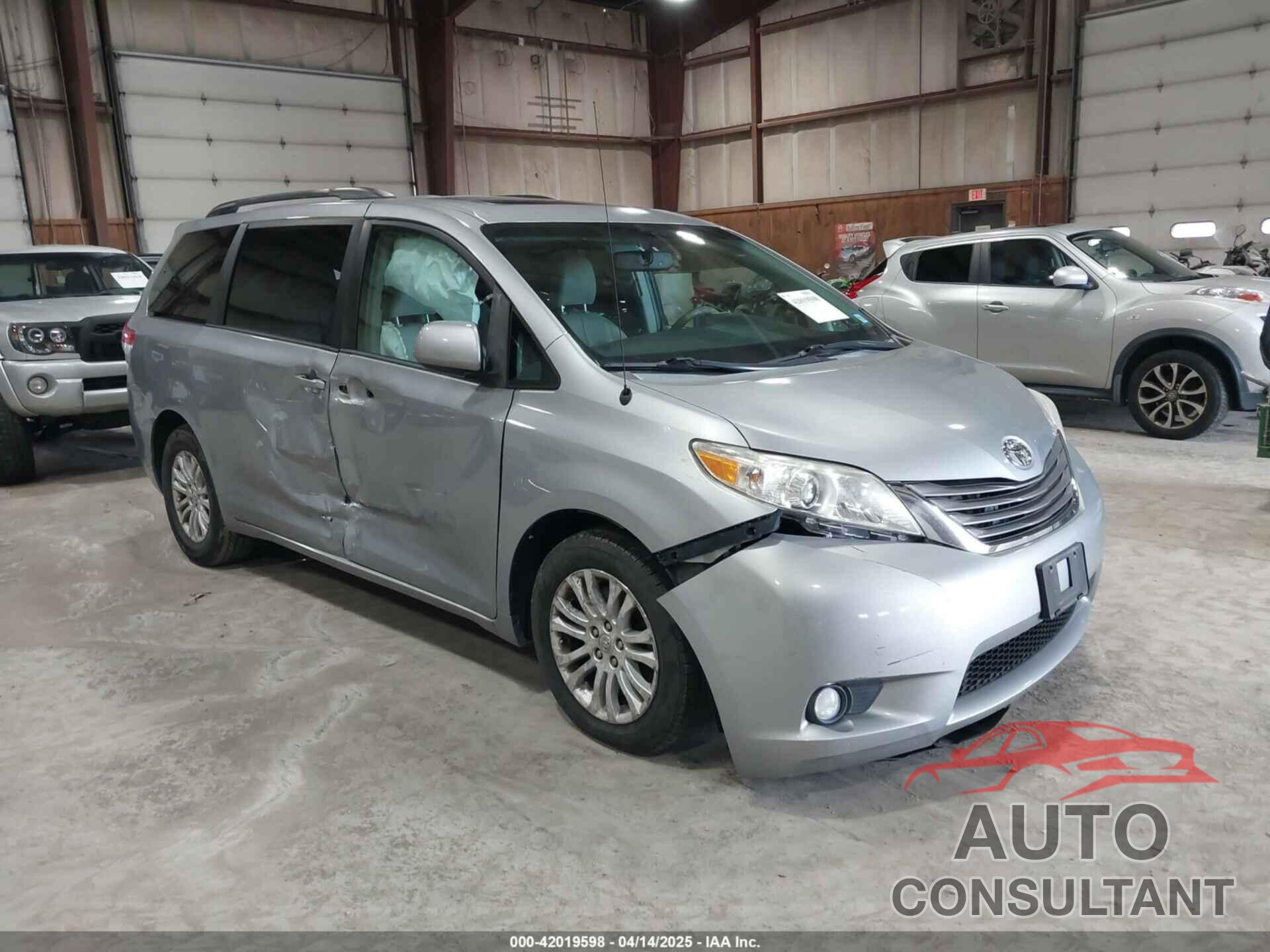 TOYOTA SIENNA 2013 - 5TDYK3DC5DS363822