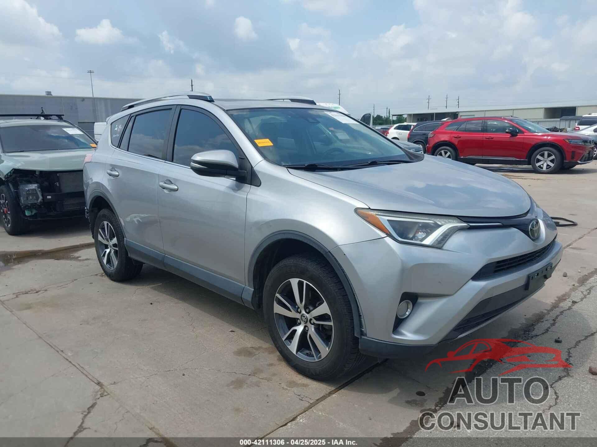 TOYOTA RAV4 2018 - JTMWFREV5JJ202927